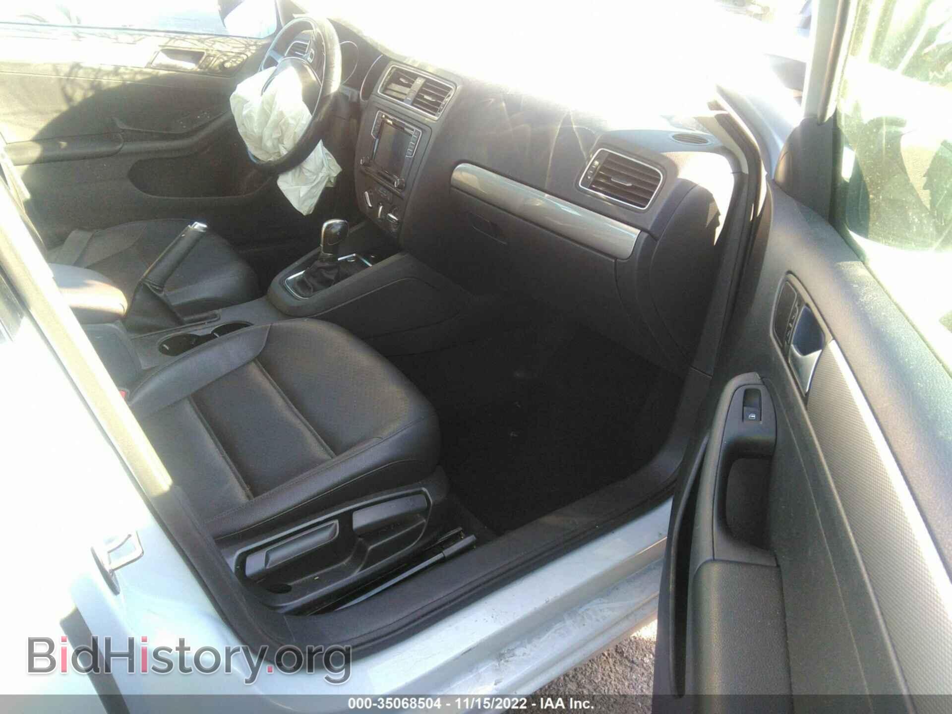 2017 VOLKSWAGEN JETTA - VIN: 3VWDB7AJ2HM340669 - Фото 5