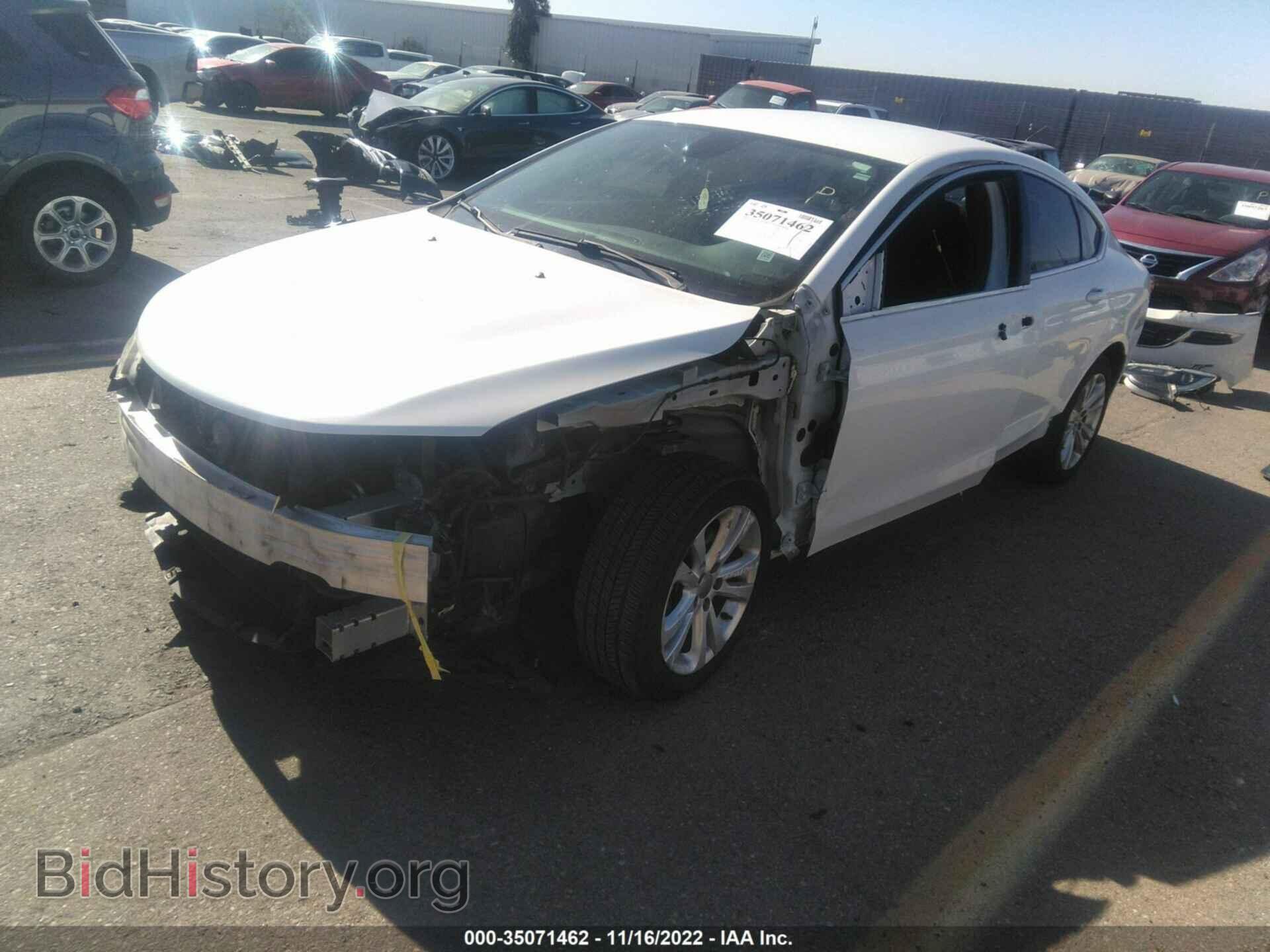 2015 CHRYSLER 200 - VIN: 1C3CCCAB6FN612774 - Фото 2