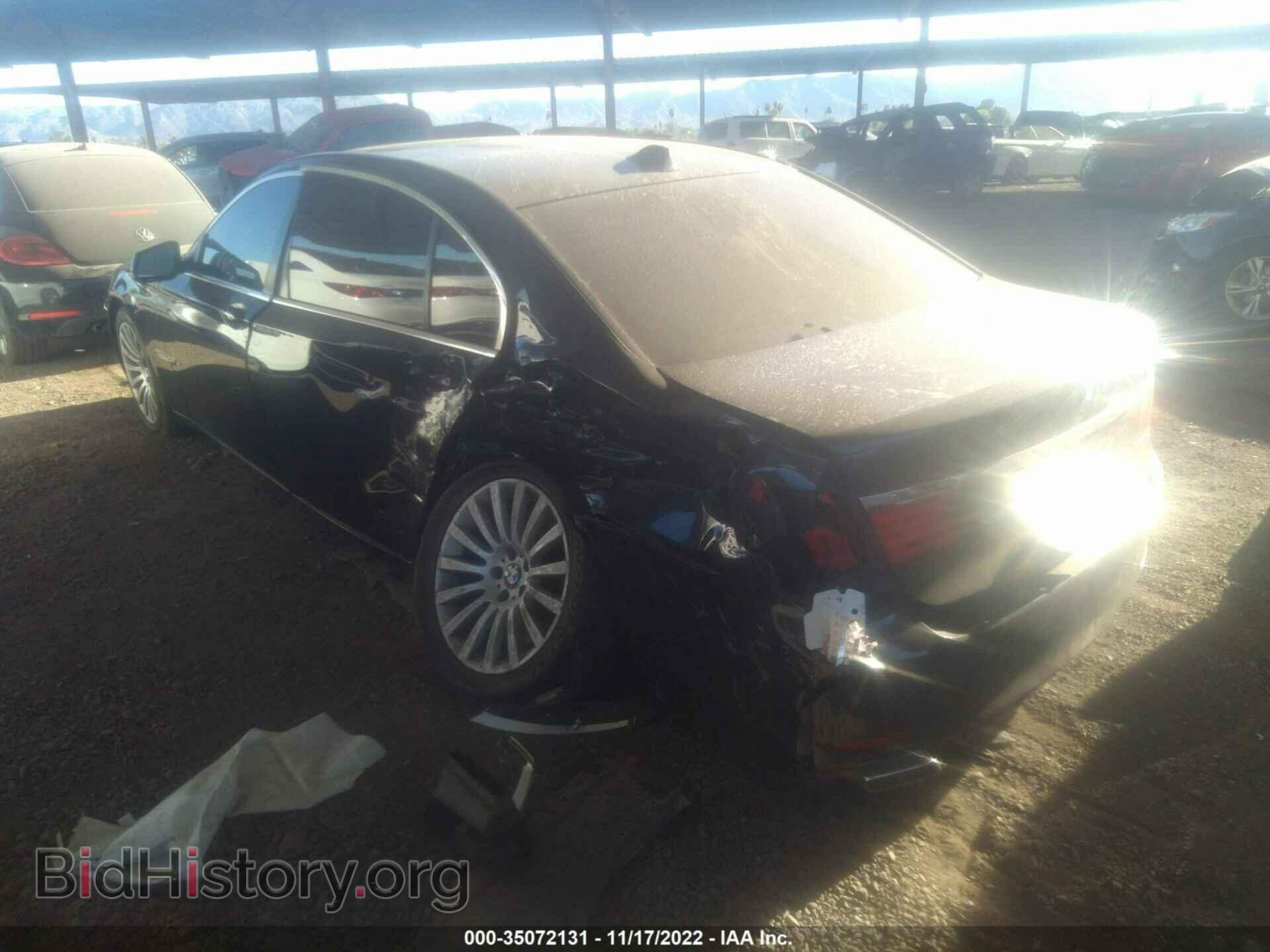 2011 BMW 7 SERIES - VIN: WBAKC8C50BC433872 - Фото 3