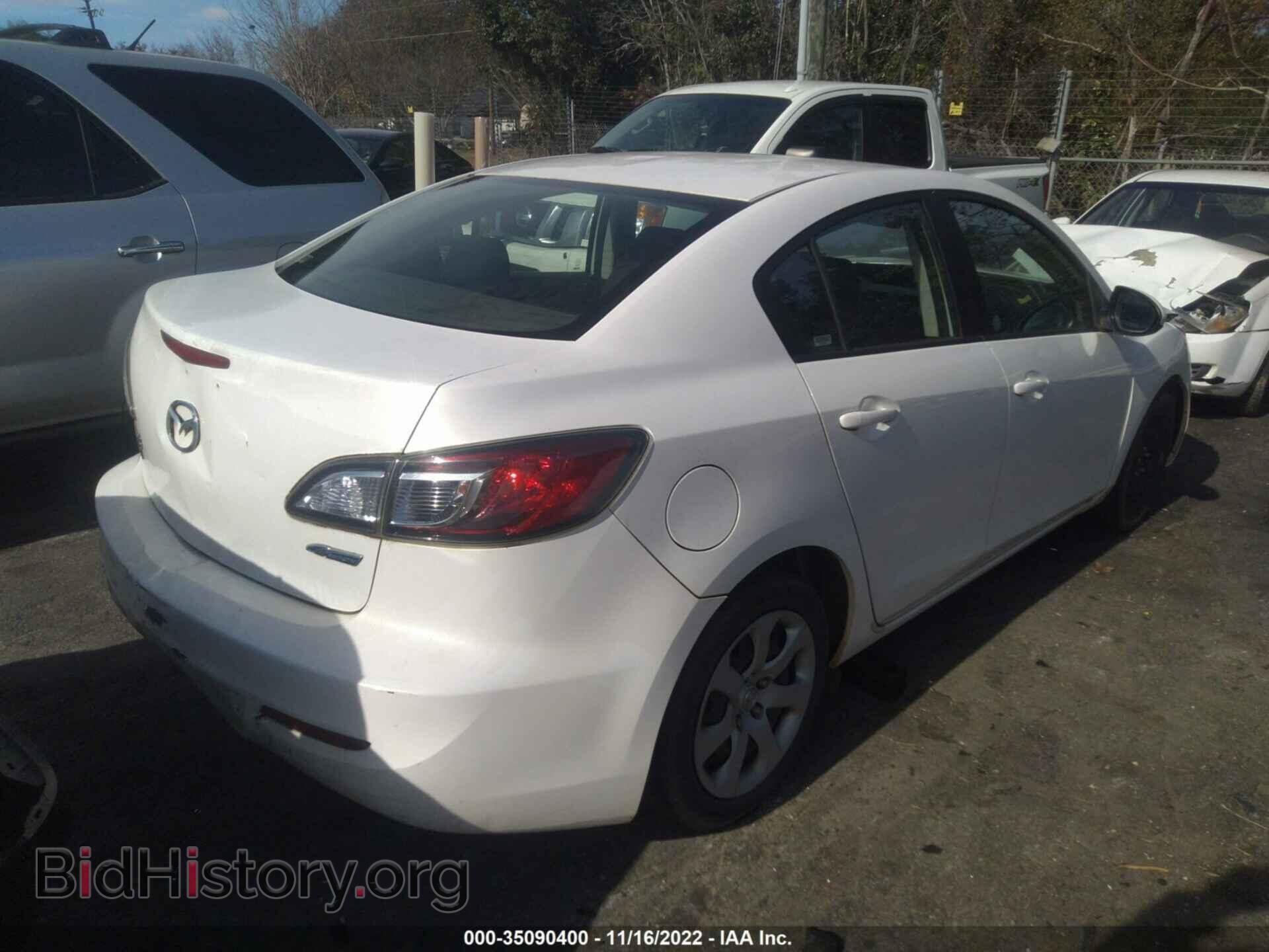 2013 MAZDA MAZDA3 - VIN: JM1BL1U78D1755152 - Фото 4