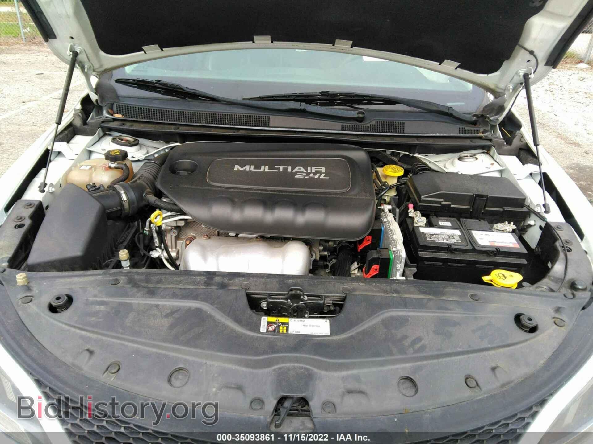 2016 CHRYSLER 200 - VIN: 1C3CCCABXGN186489 - Фото 10