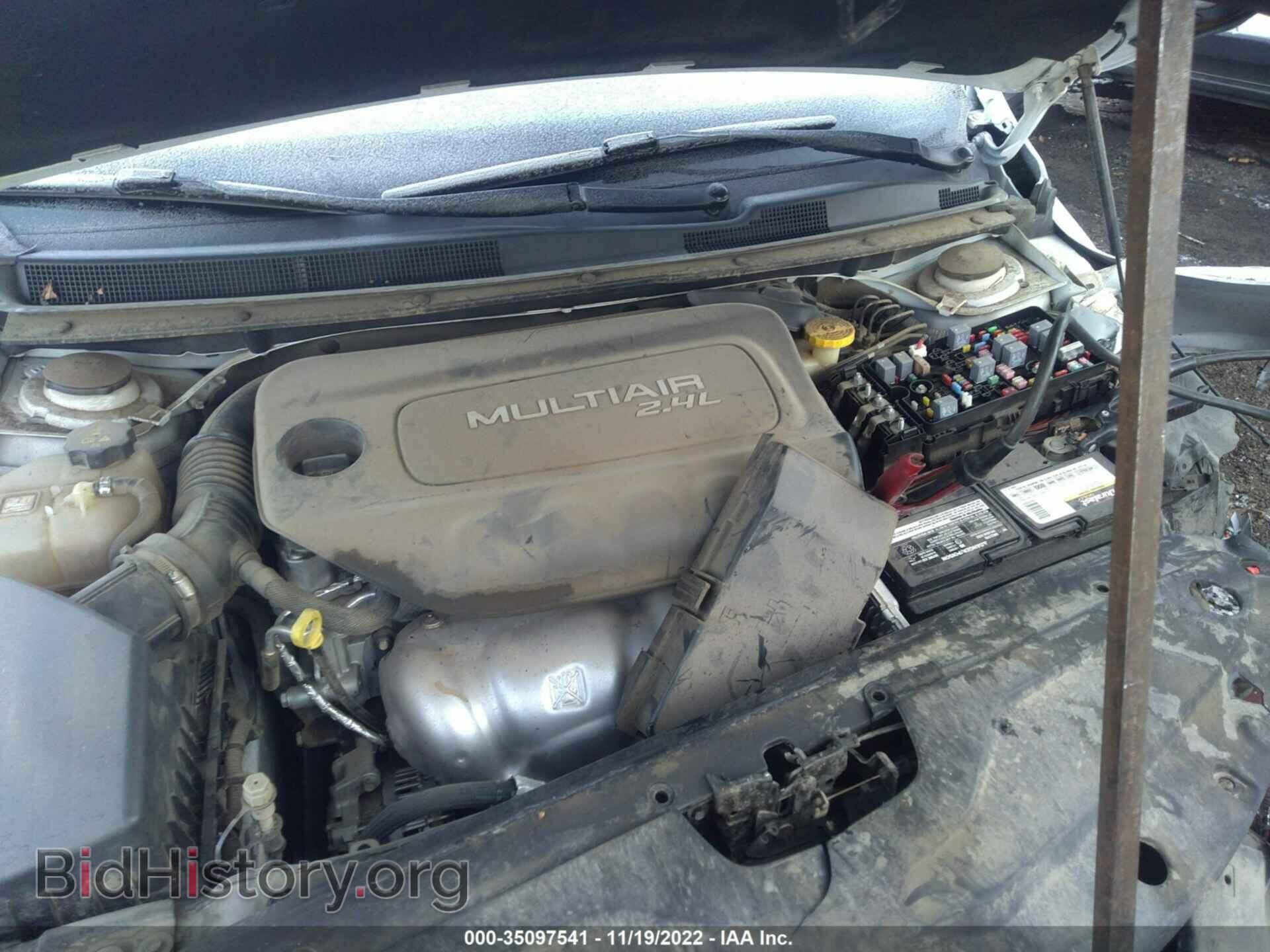 2015 CHRYSLER 200 - VIN: 1C3CCCAB7FN660879 - Фото 10