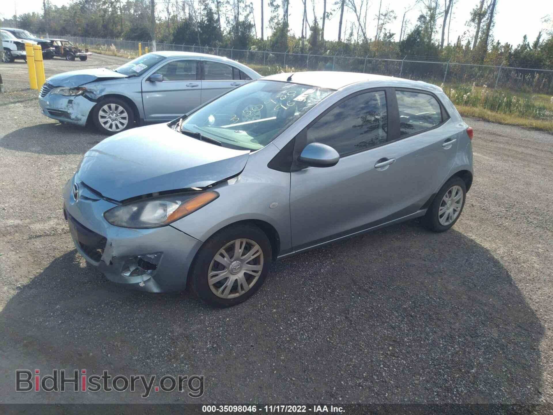 2013 MAZDA MAZDA2 - VIN: JM1DE1KY2D0169809 - Фото 2