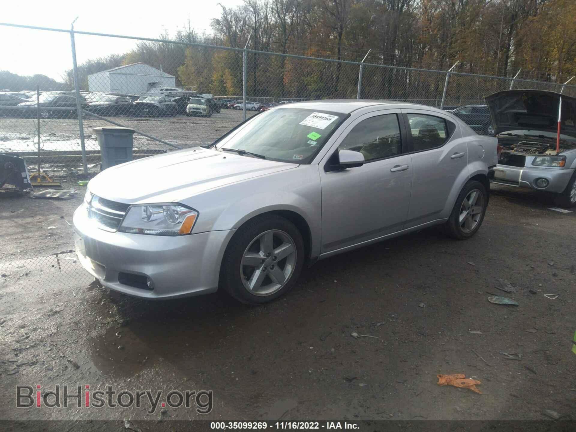2011 DODGE AVENGER - VIN: 1B3BD2FG1BN572389 - Photo 2
