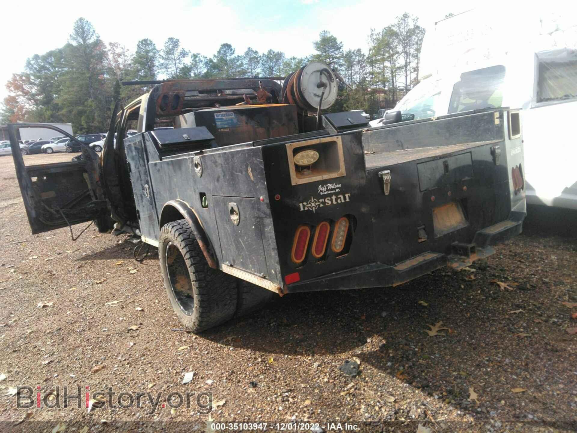 2017 RAM 3500 CHASSIS CAB - VIN: 3C7WRTCL4HG641783 - Photo 4