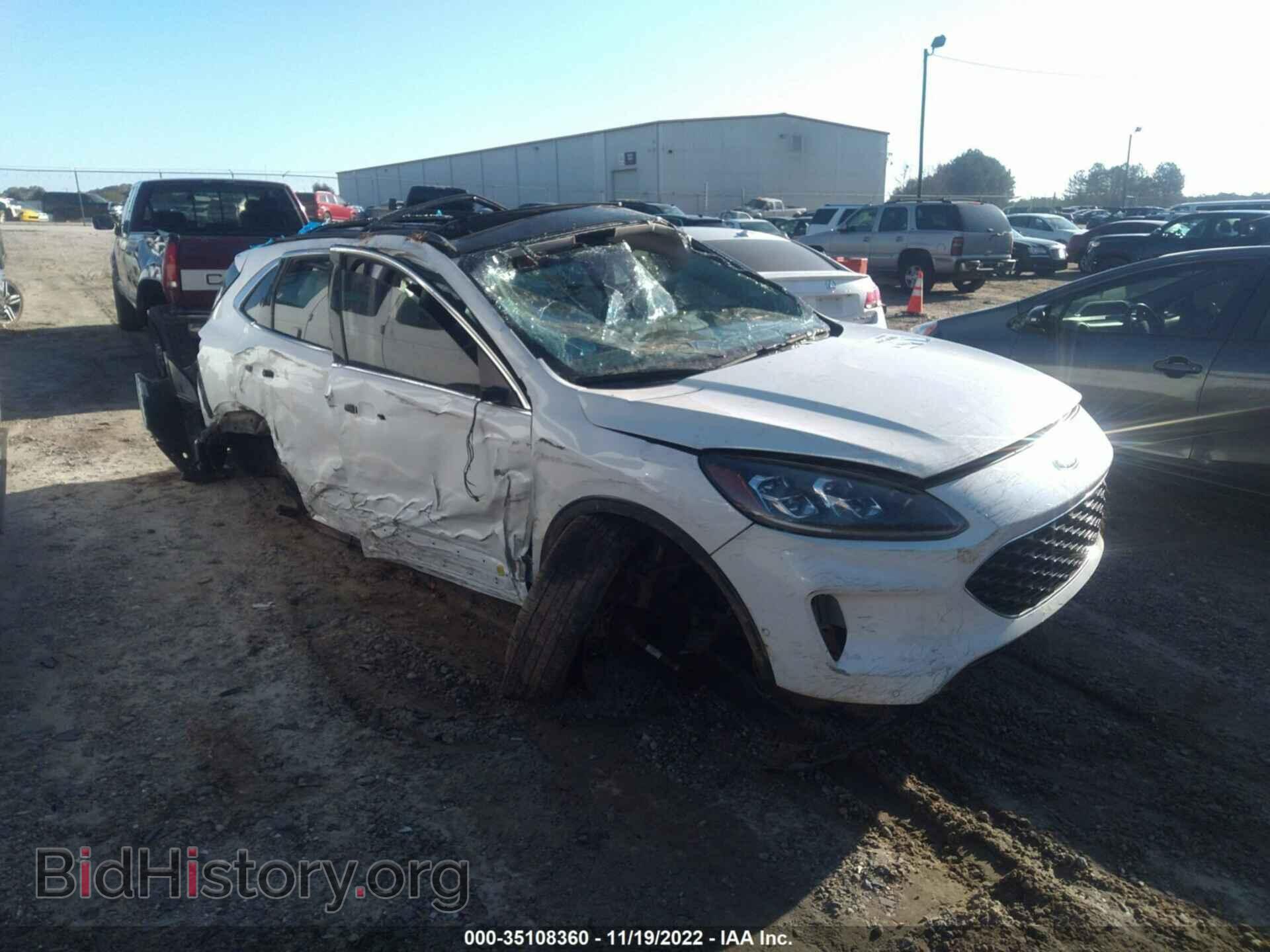Photo 1FMCU9J92LUA67369 - FORD ESCAPE 2020
