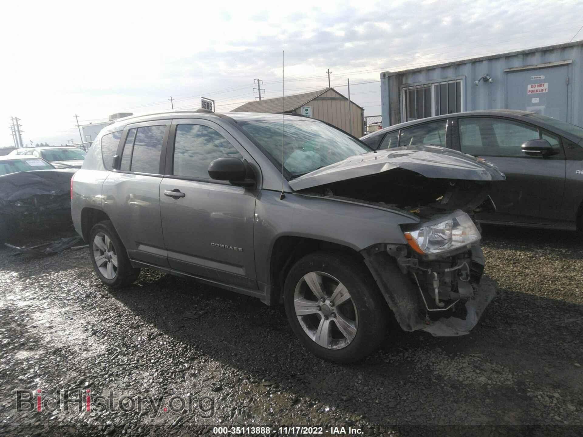 Photo 1J4NT1FA7BD288429 - JEEP COMPASS 2011