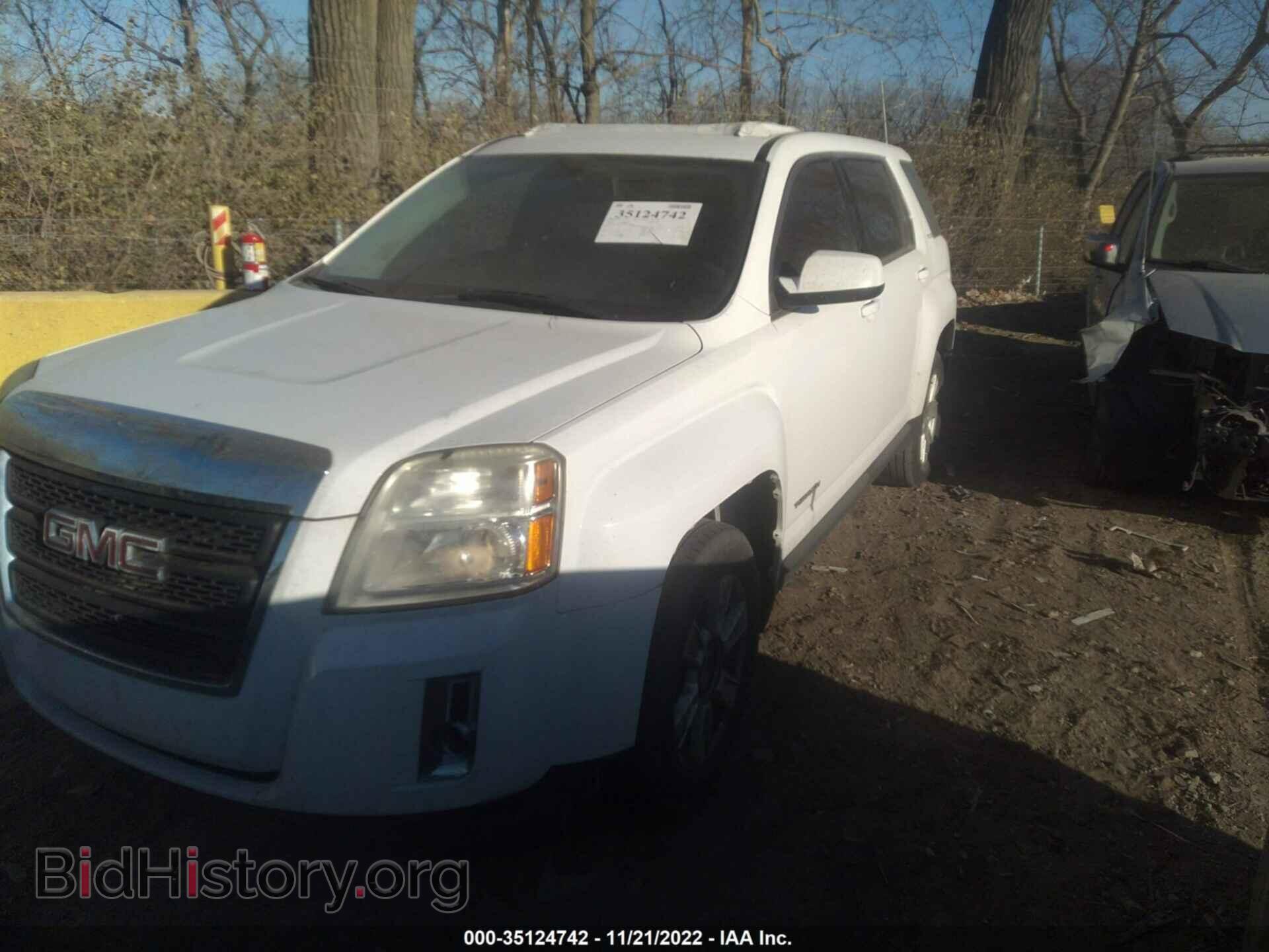 2010 GMC TERRAIN - VIN: 2CTALBEW9A6236423 - Photo 2
