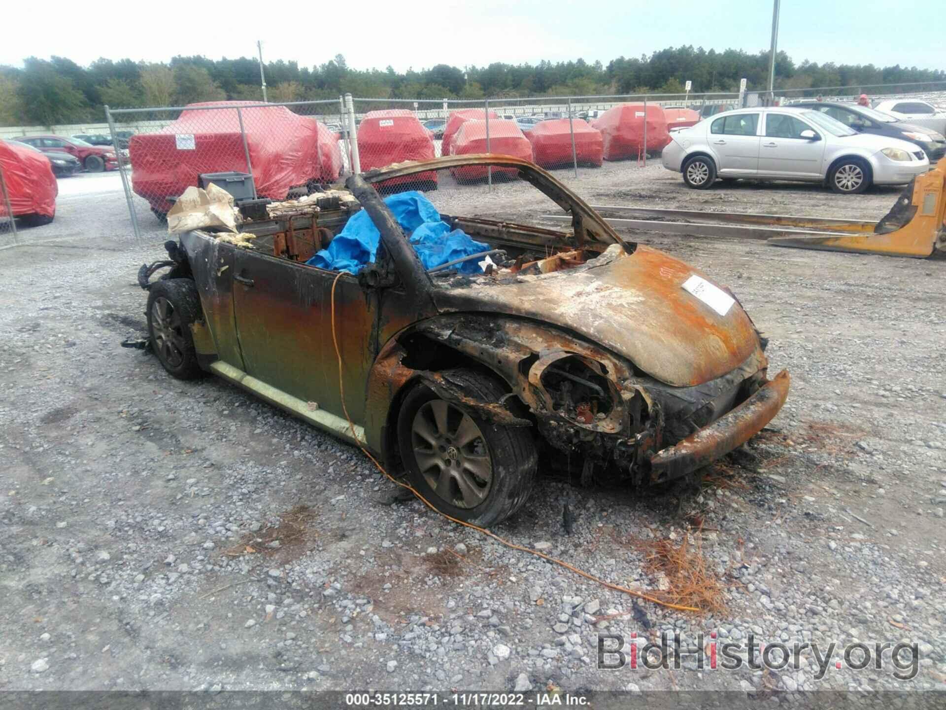 Photo 3VWRF31Y29M403092 - VOLKSWAGEN NEW BEETLE CONVERTIBLE 2009