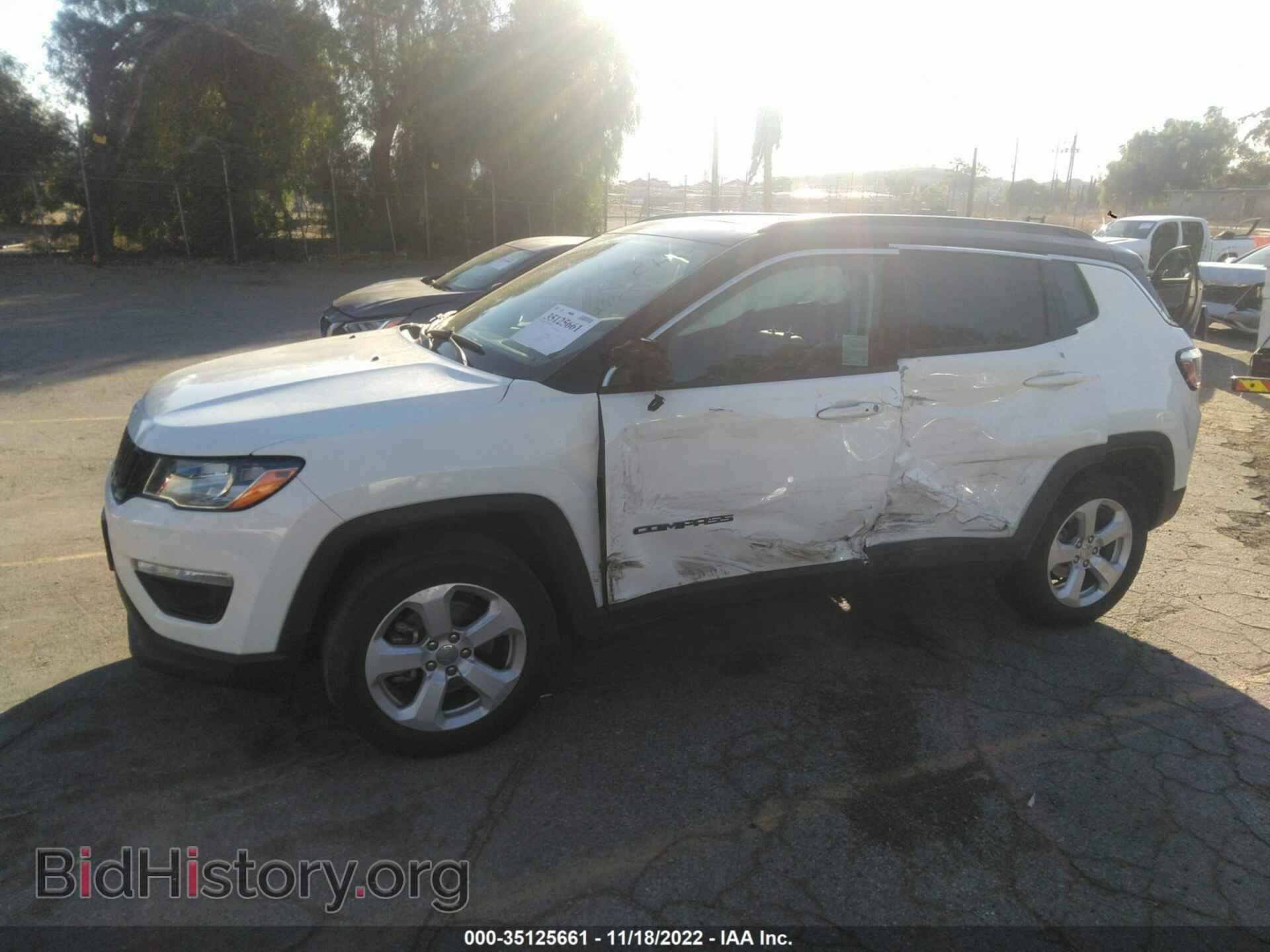 2018 JEEP COMPASS - VIN: 3C4NJCBB7JT228939 - Фото 2