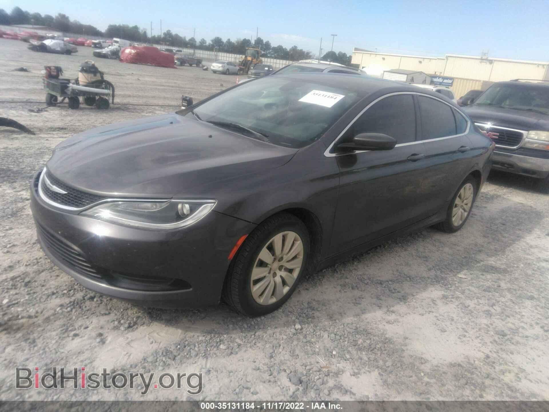 2015 CHRYSLER 200 - VIN: 1C3CCCFBXFN600880 - Фото 2