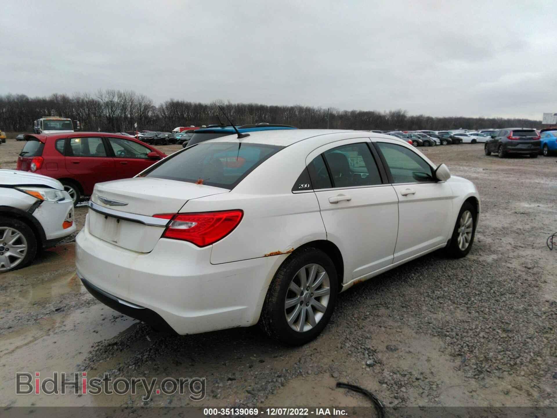 2011 CHRYSLER 200 - VIN: 1C3BC1FB5BN531171 - Фото 4