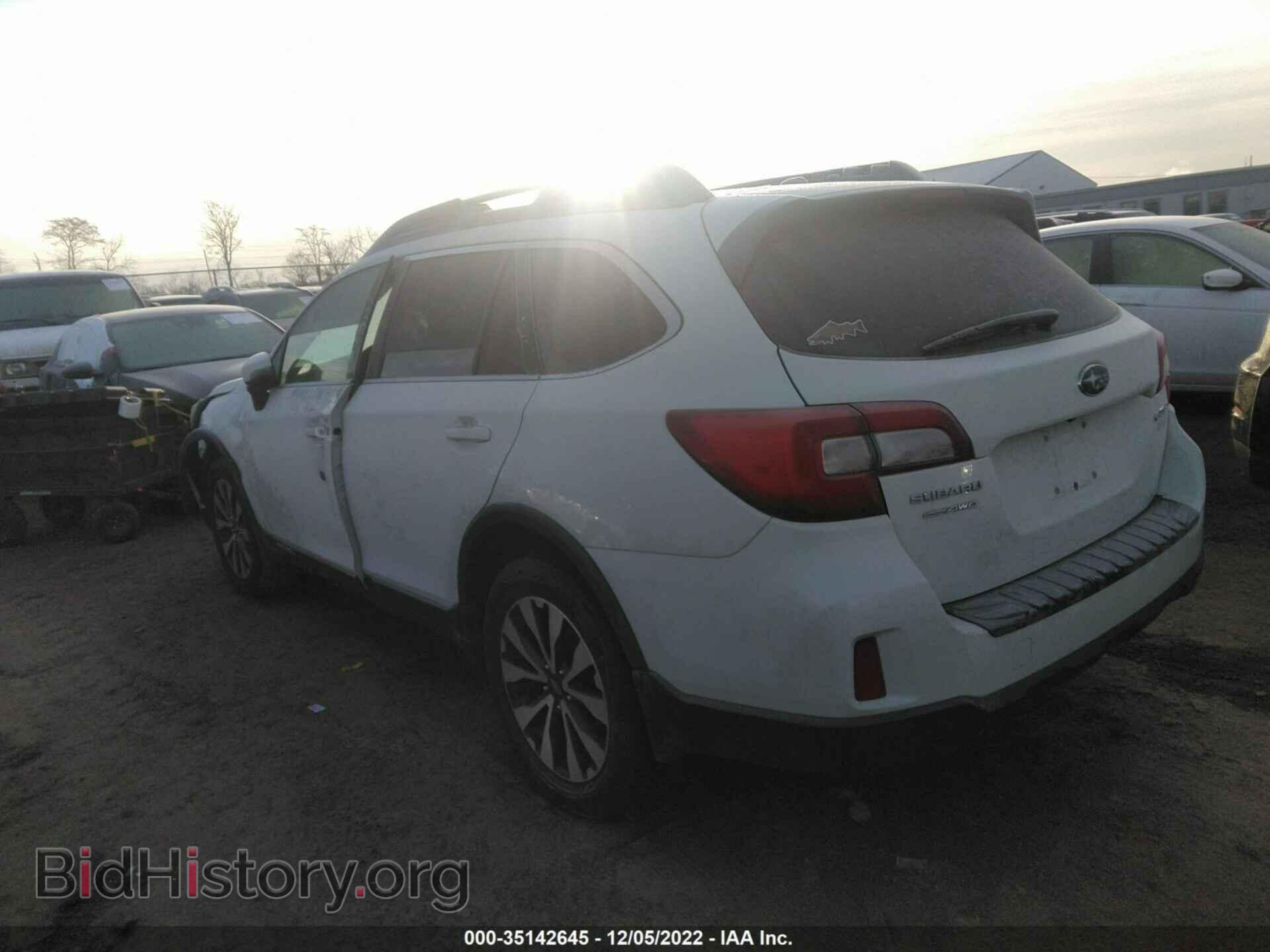 2015 SUBARU OUTBACK - VIN: 4S4BSANC9F3294965 - Фото 3