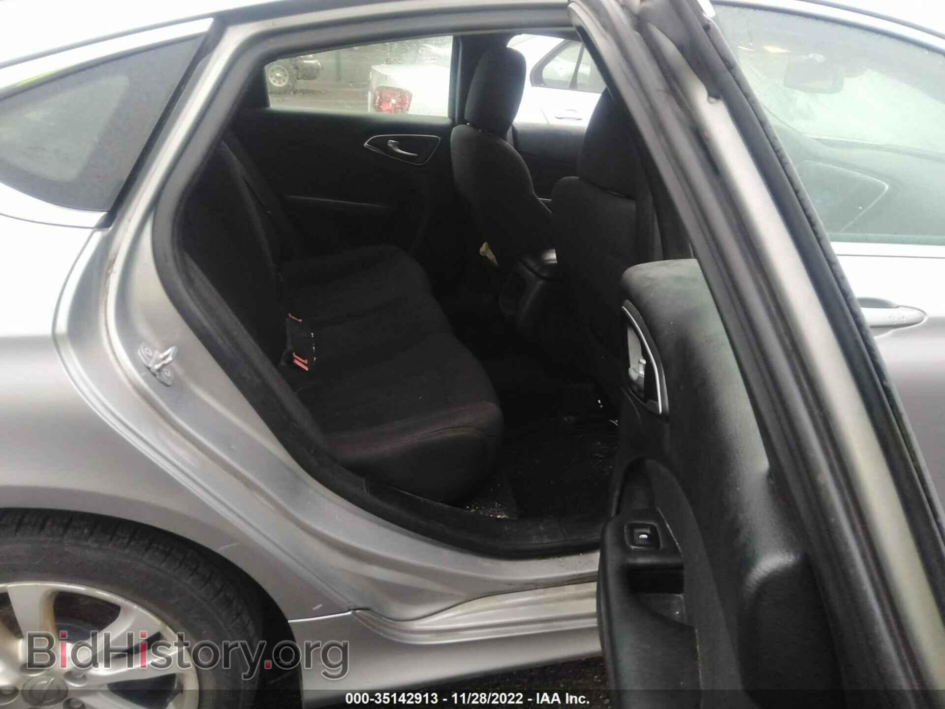 2015 CHRYSLER 200 - VIN: 1C3CCCAB4FN650438 - Фото 8