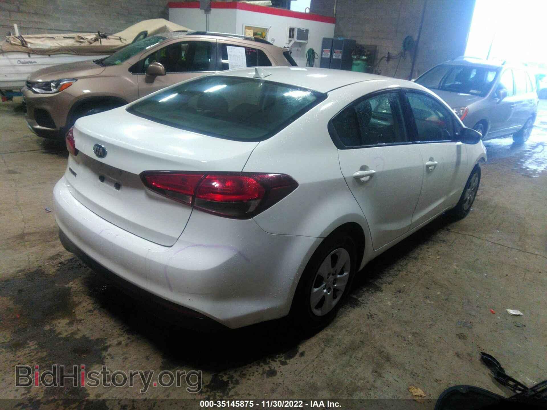 2017 KIA FORTE - VIN: 3KPFK4A7XHE102013 - Фото 4
