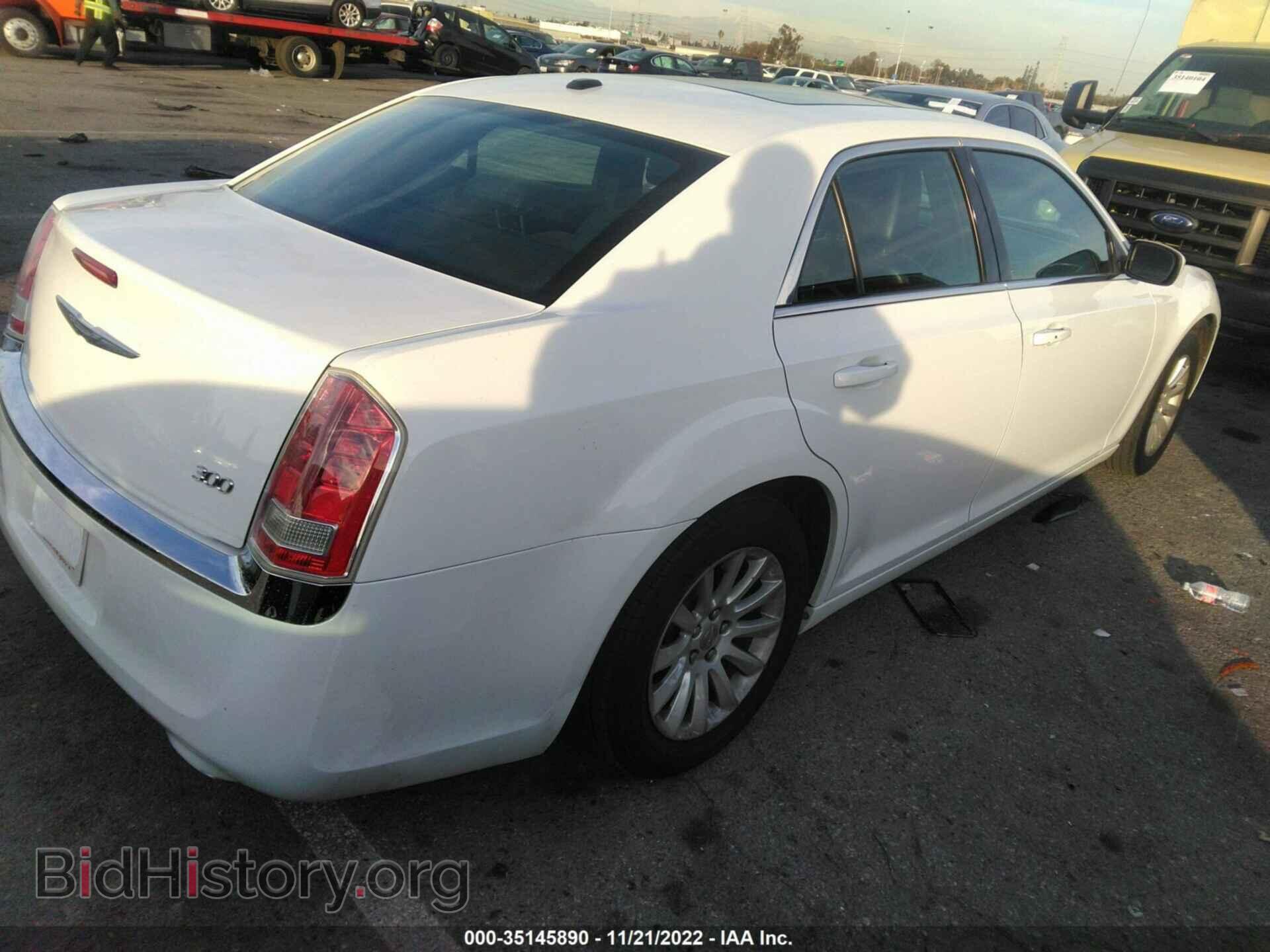 2014 CHRYSLER 300 - VIN: 2C3CCAAG9EH262953 - Фото 4