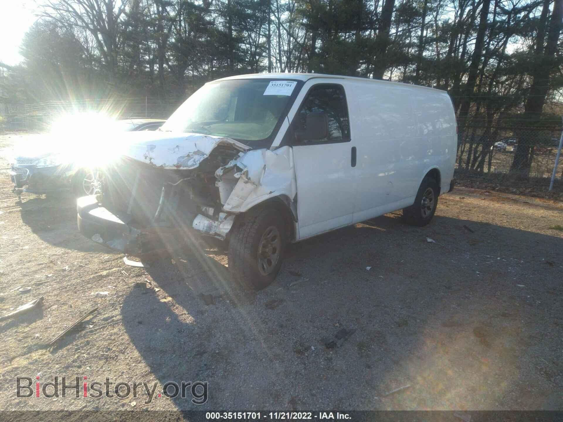 2011 CHEVROLET EXPRESS CARGO VAN - VIN: 1GCSGAFX6B1129453 - Фото 2