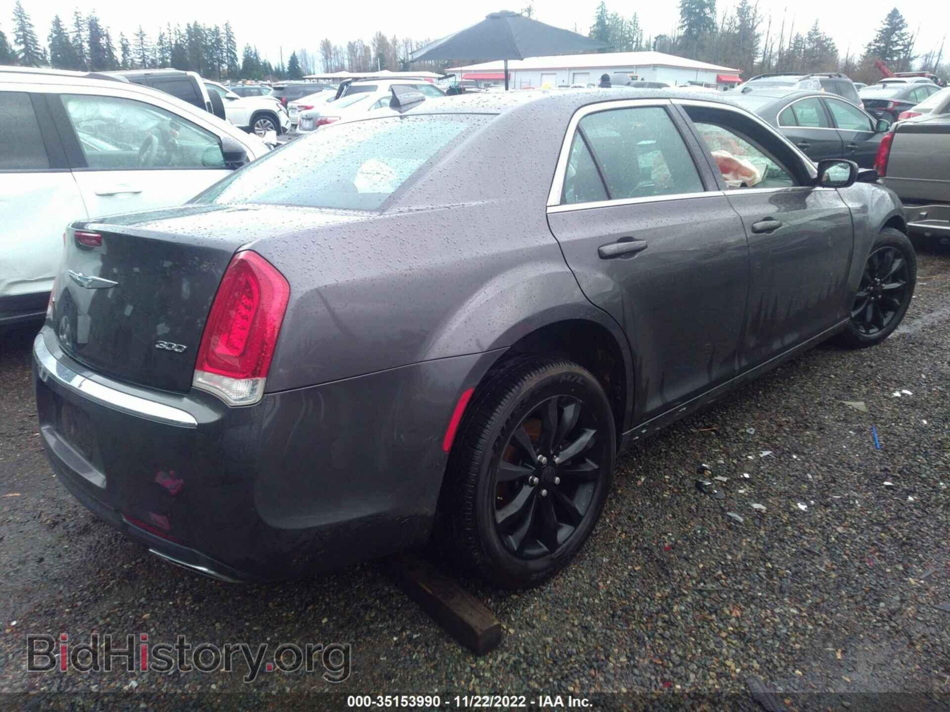 2017 CHRYSLER 300 - VIN: 2C3CCARG2HH622136 - Фото 4