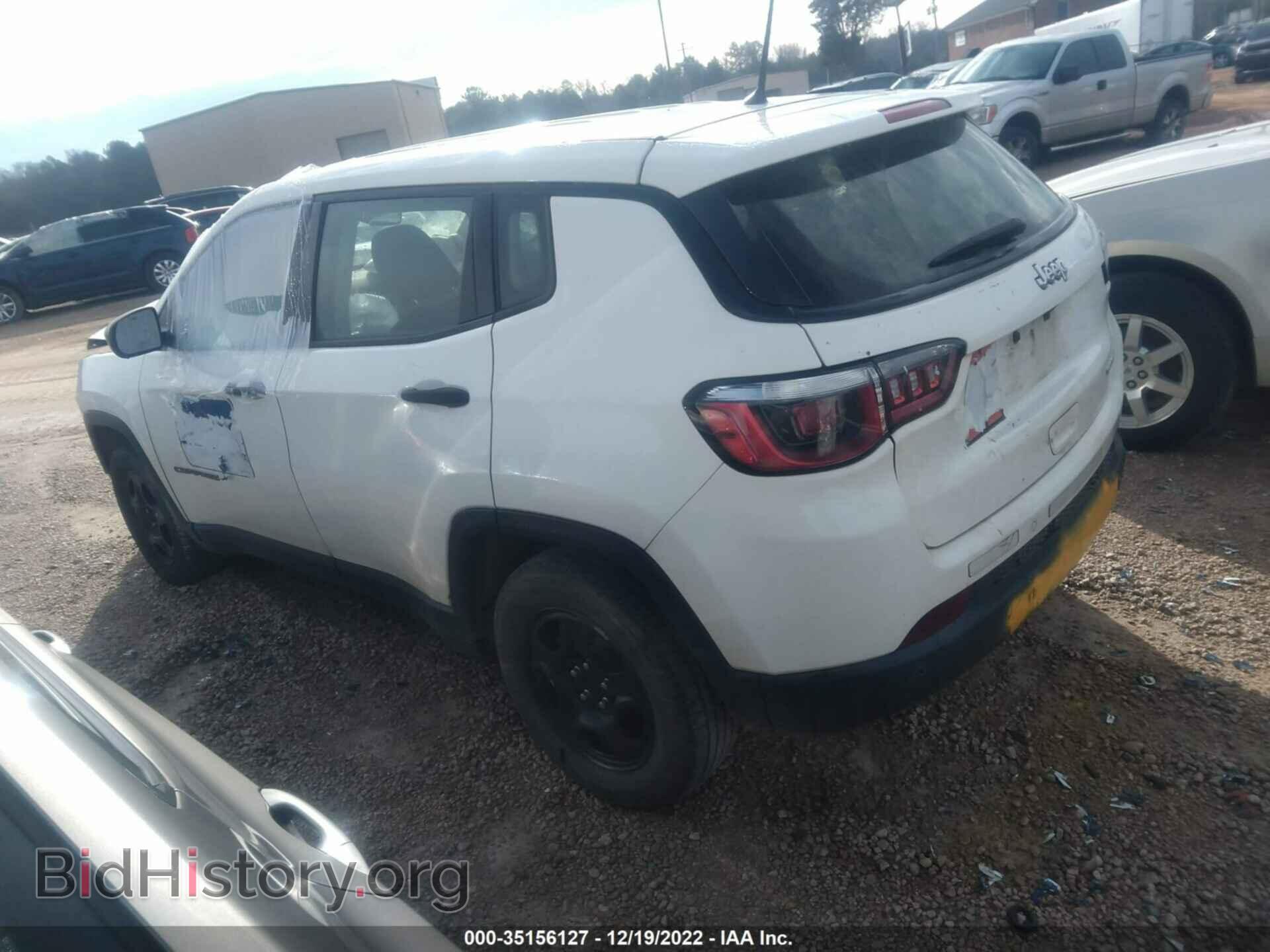 2018 JEEP COMPASS - VIN: 3C4NJCAB3JT151729 - Фото 3