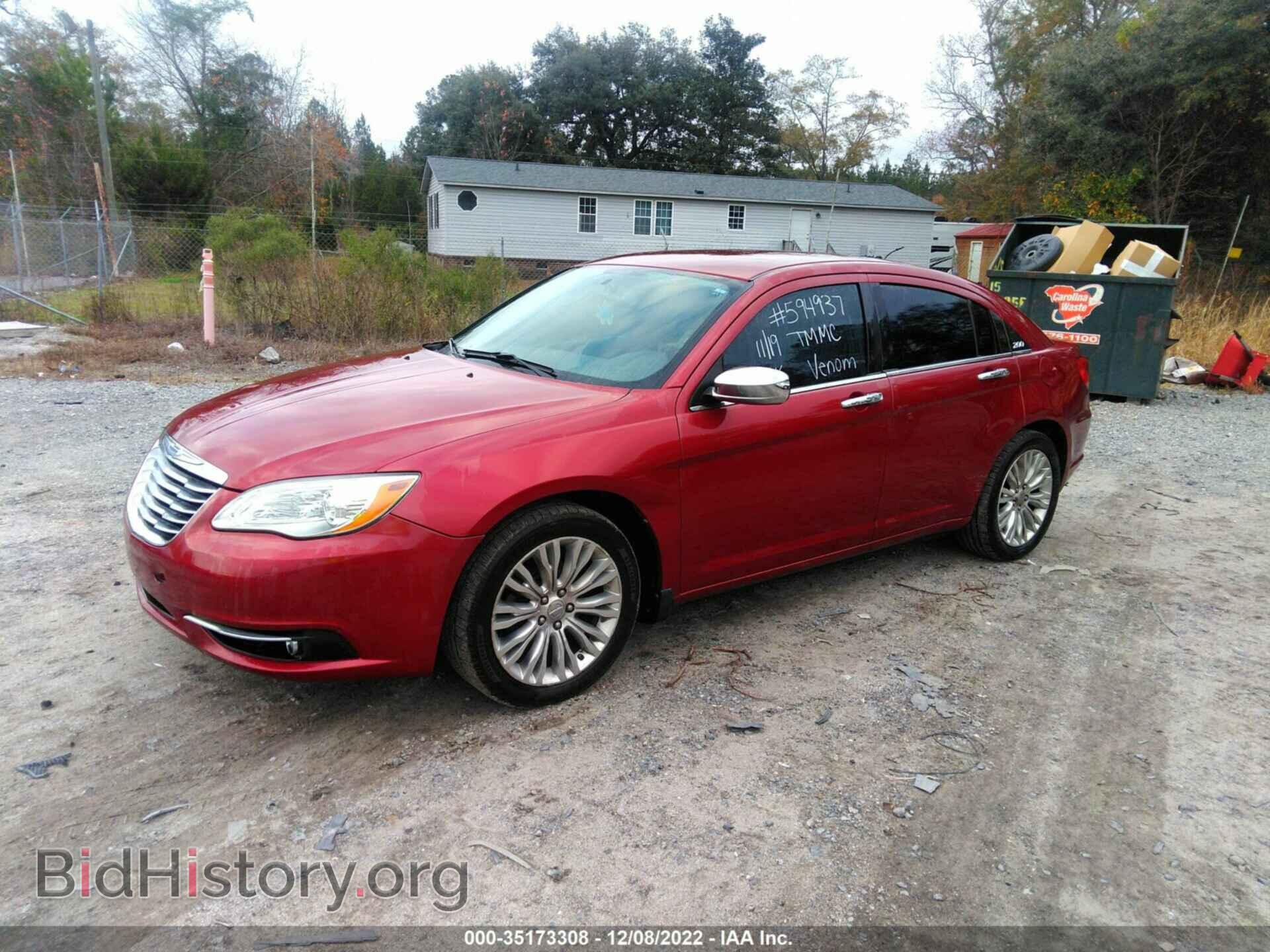 2011 CHRYSLER 200 - VIN: 1C3BC2FB3BN594937 - Фото 2