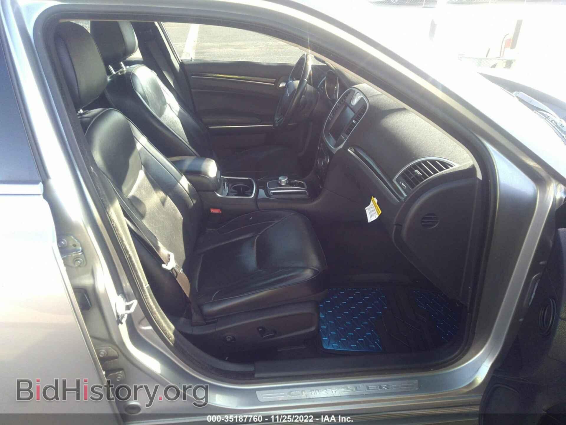 2016 CHRYSLER 300 - VIN: 2C3CCAEGXGH182011 - Фото 5