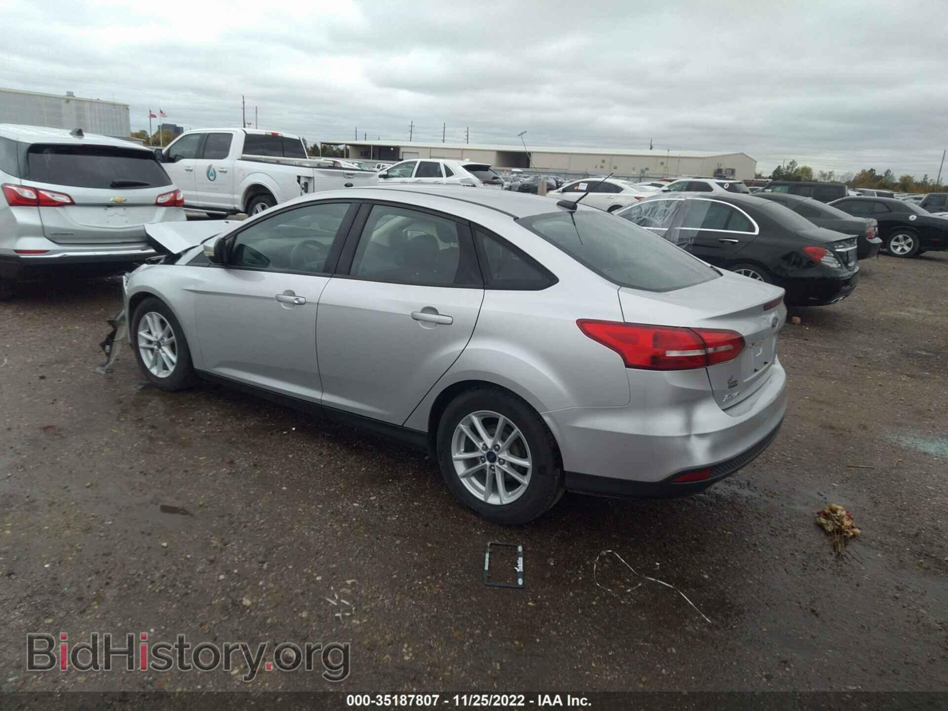 2017 FORD FOCUS - VIN: 1FADP3F25HL270834 - Фото 3