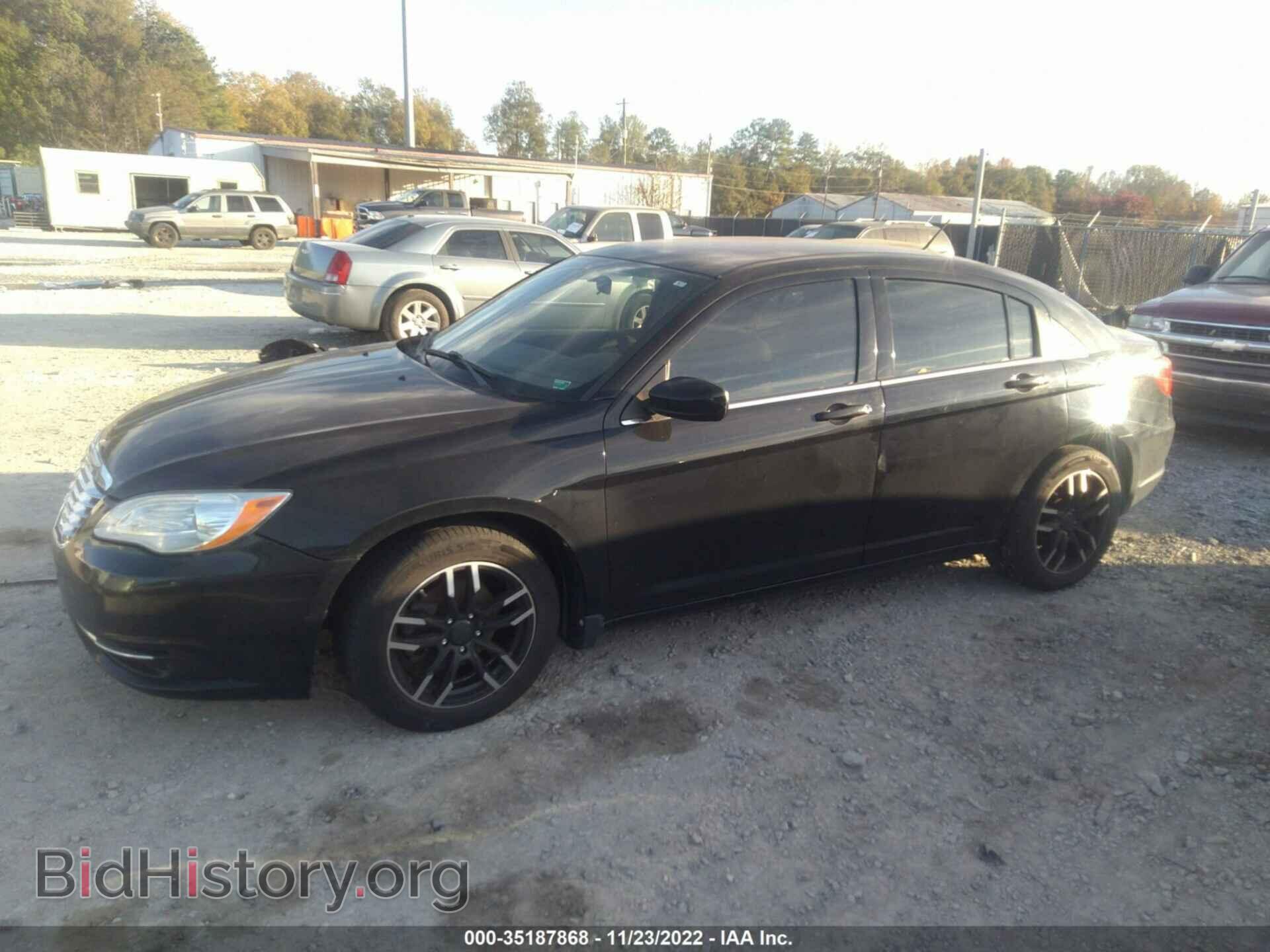 2012 CHRYSLER 200 - VIN: 1C3CCBAB5CN103801 - Фото 2