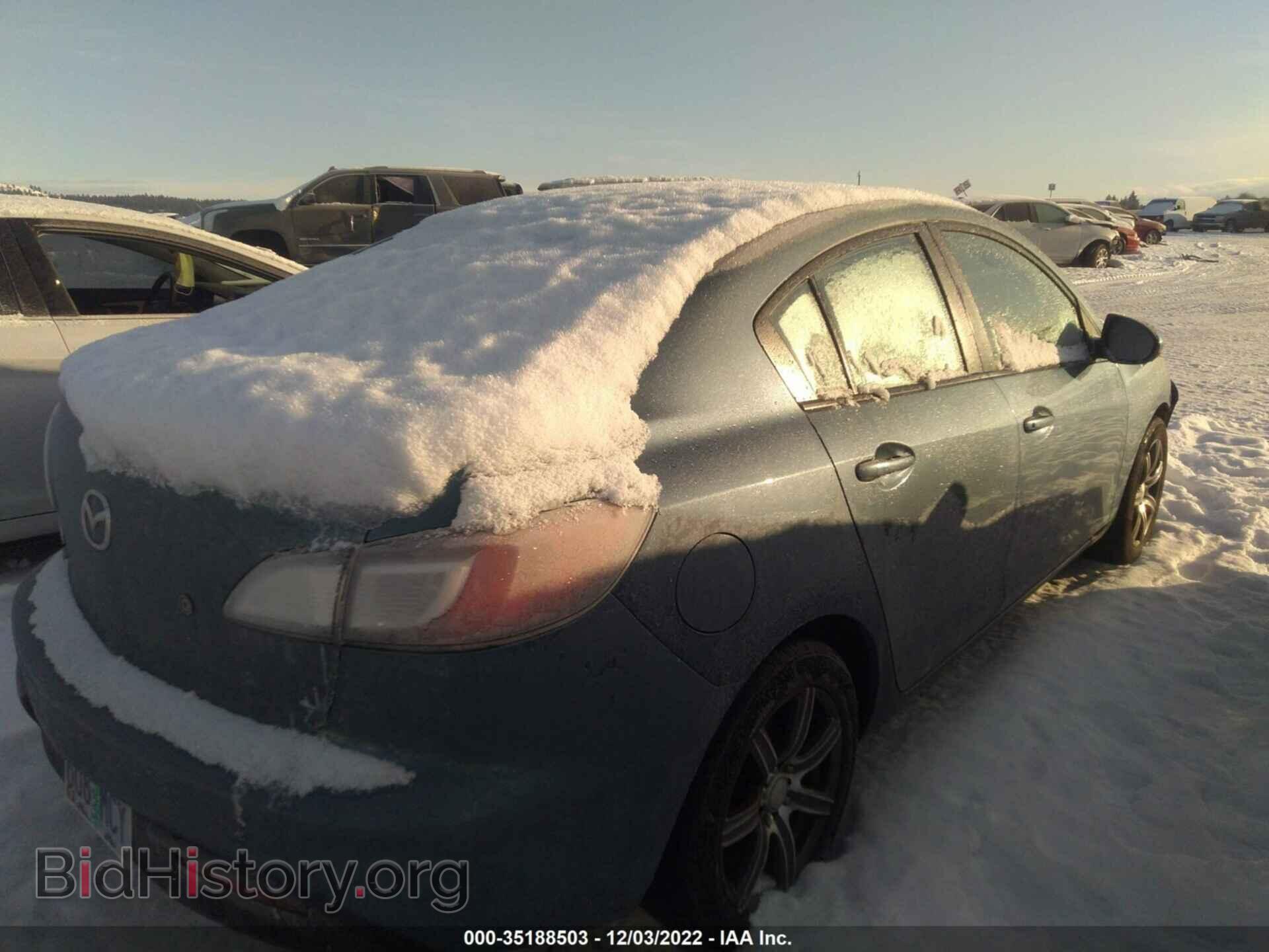 2011 MAZDA MAZDA3 - VIN: JM1BL1UG7B1449086 - Фото 4