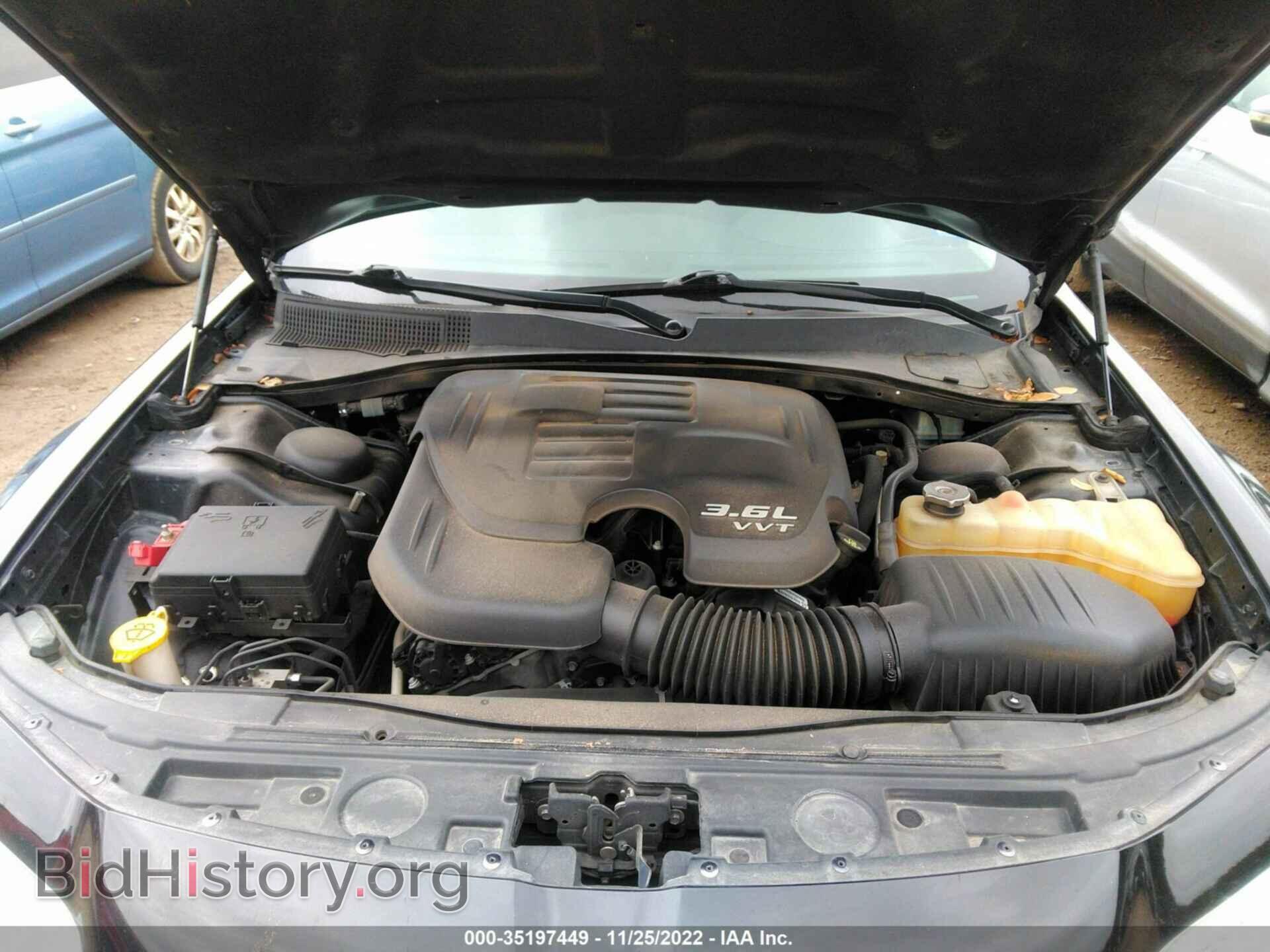 2016 CHRYSLER 300 - VIN: 2C3CCAAGXGH307904 - Фото 10