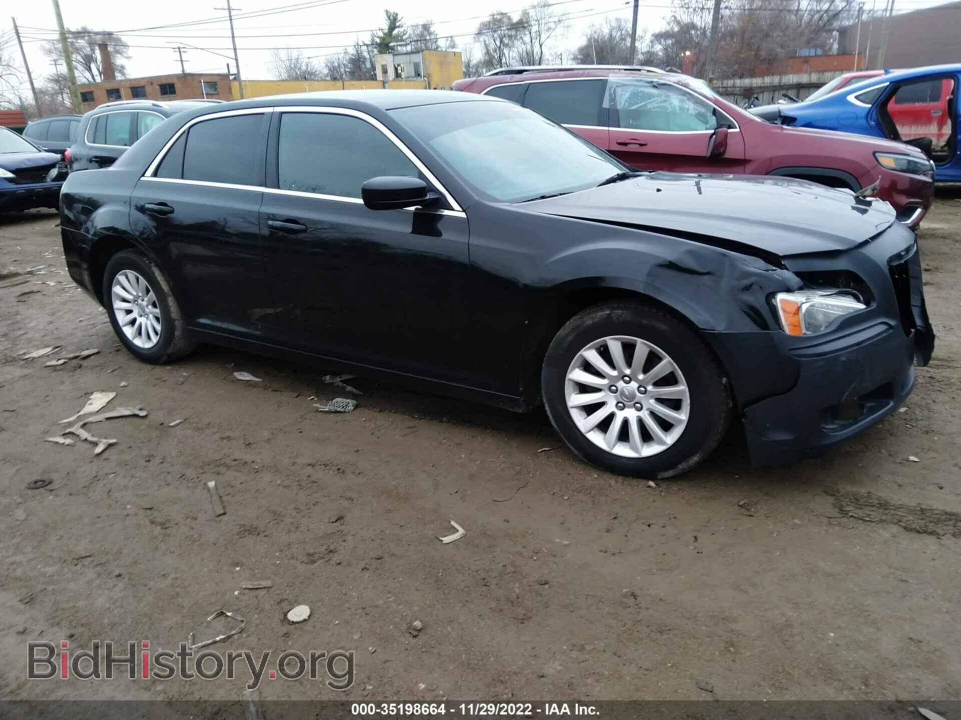 Фотография 2C3CCAAG0DH658929 - CHRYSLER 300 2013