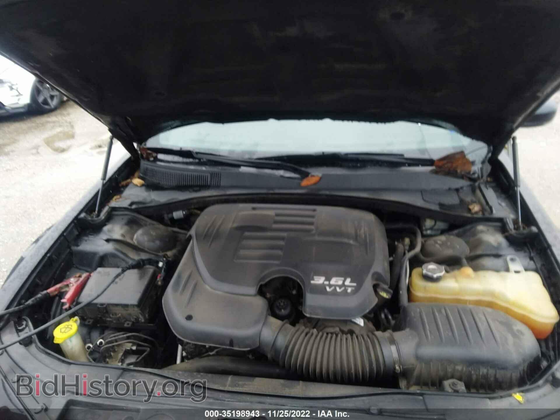 2015 CHRYSLER 300 - VIN: 2C3CCABG5FH922549 - Фото 10