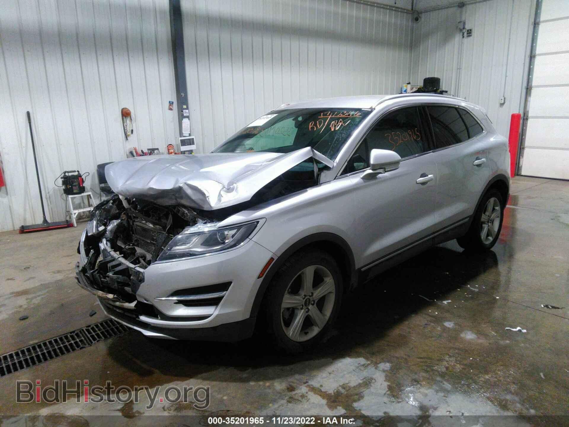 2017 LINCOLN MKC - VIN: 5LMCJ1C95HUL33883 - Photo 2