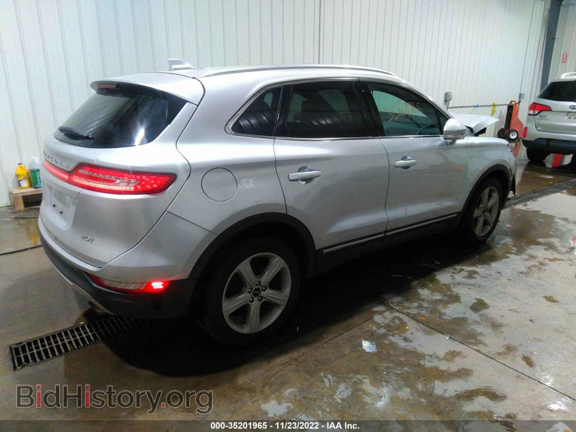 2017 LINCOLN MKC - VIN: 5LMCJ1C95HUL33883 - Photo 4