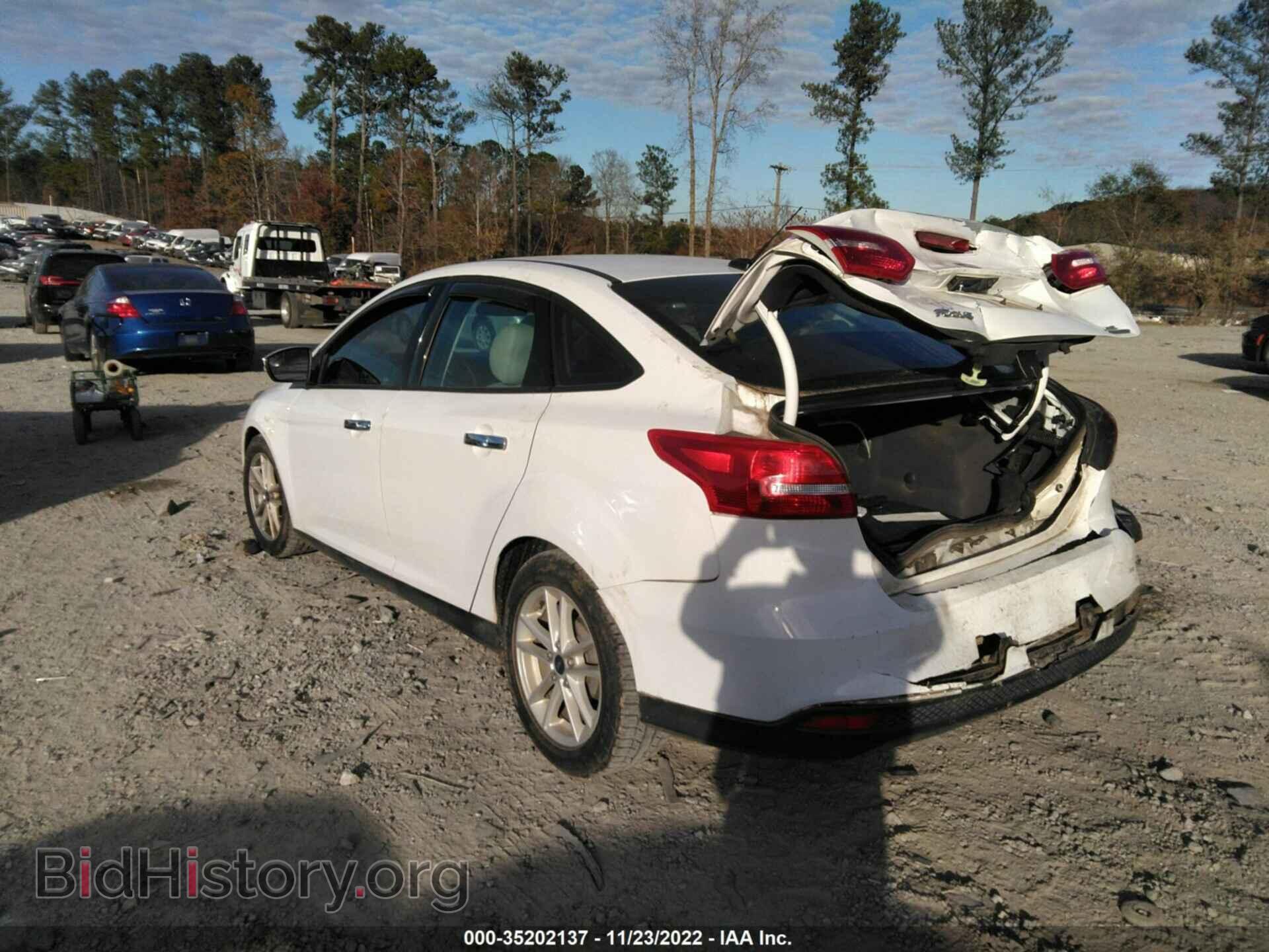 2015 FORD FOCUS - VIN: 1FADP3F26FL215256 - Фото 3