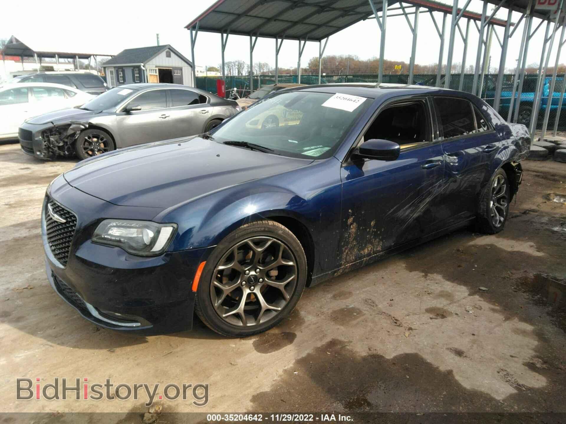 2017 CHRYSLER 300 - VIN: 2C3CCABG0HH521557 - Фото 2