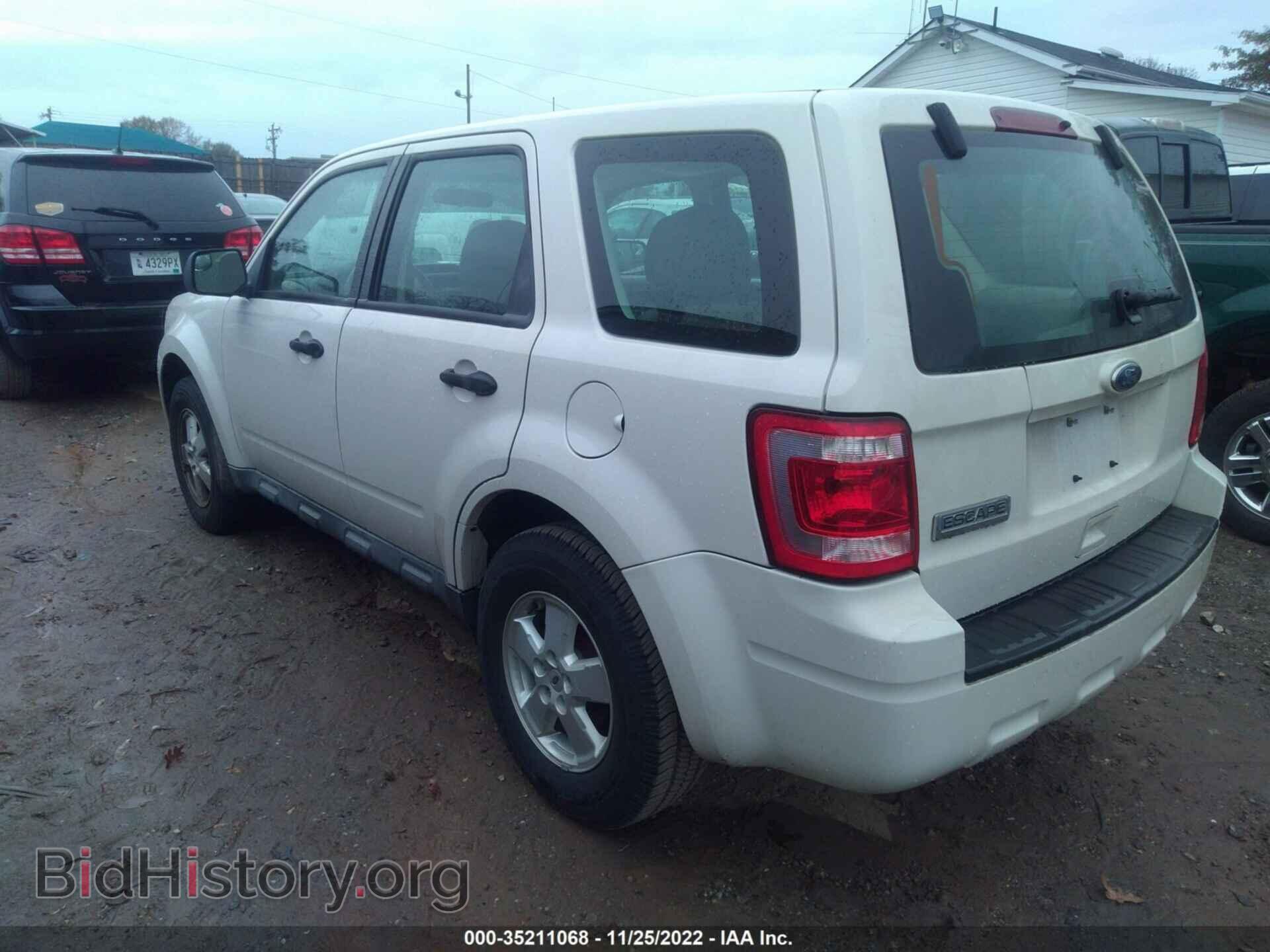 2010 FORD ESCAPE - VIN: 1FMCU0C72AKA92773 - Фото 3