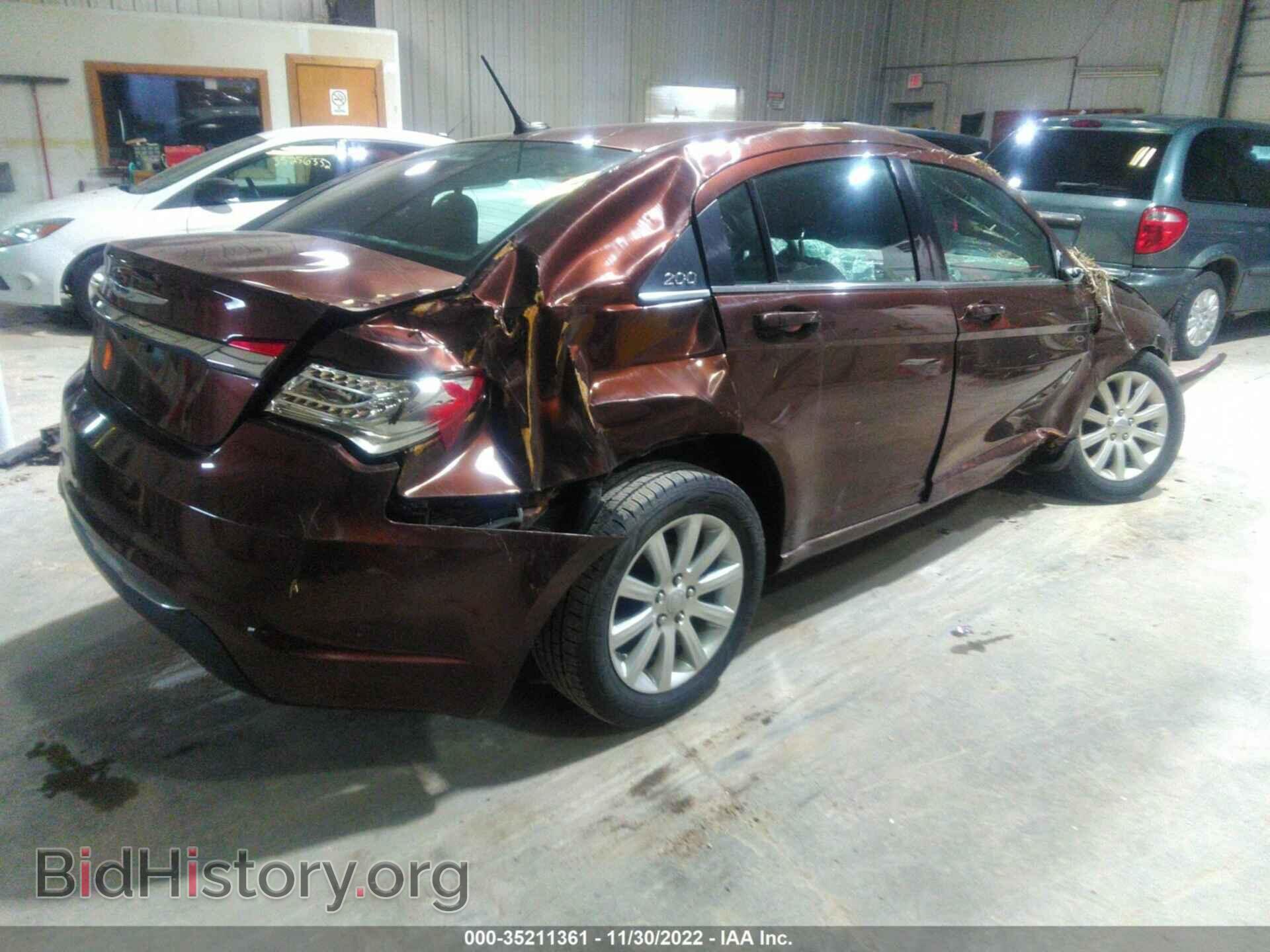 2012 CHRYSLER 200 - VIN: 1C3CCBBB3CN210943 - Фото 4