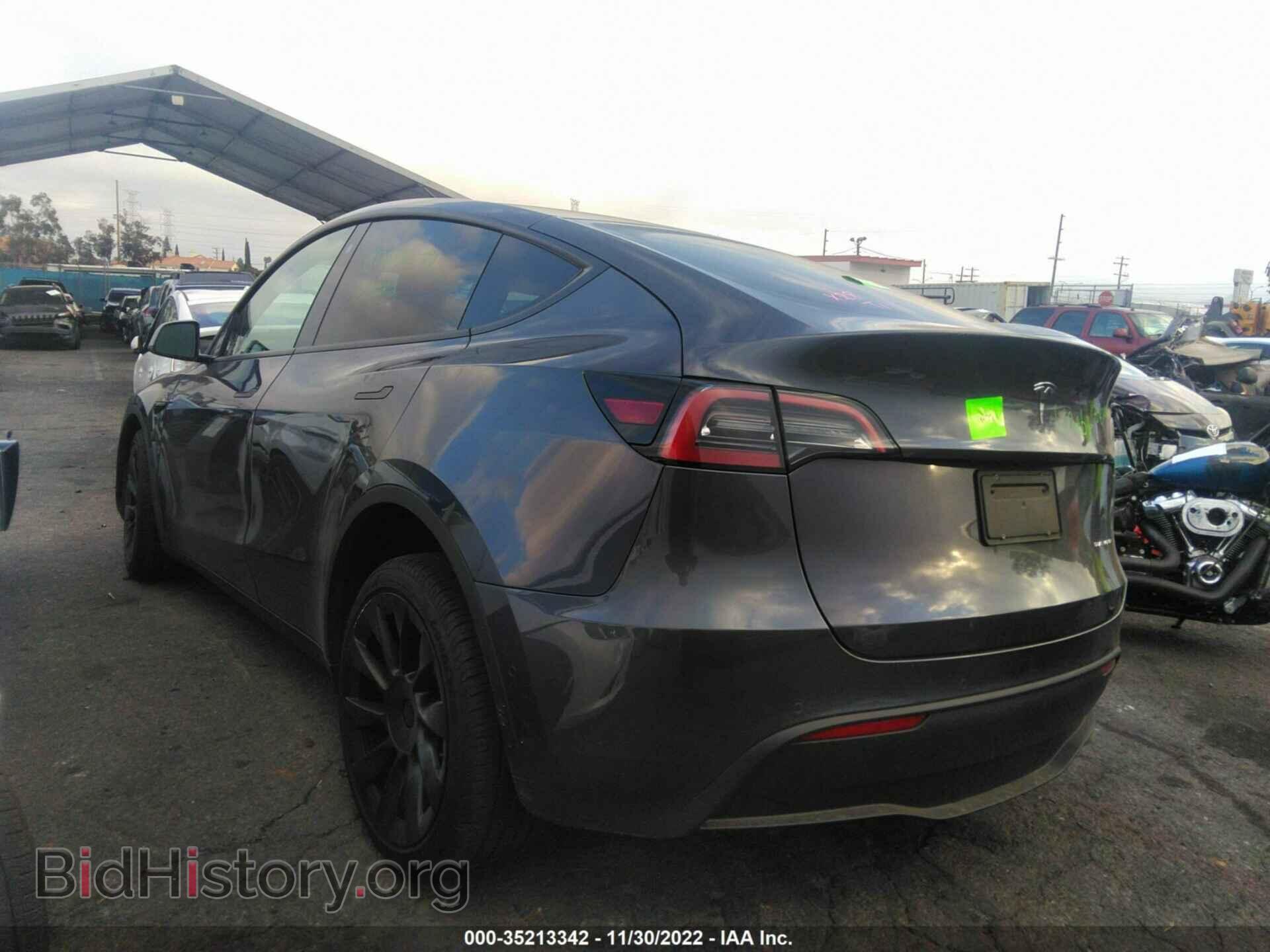 2022 TESLA MODEL Y - VIN: 7SAYGDEE4NF353492 - Фото 3