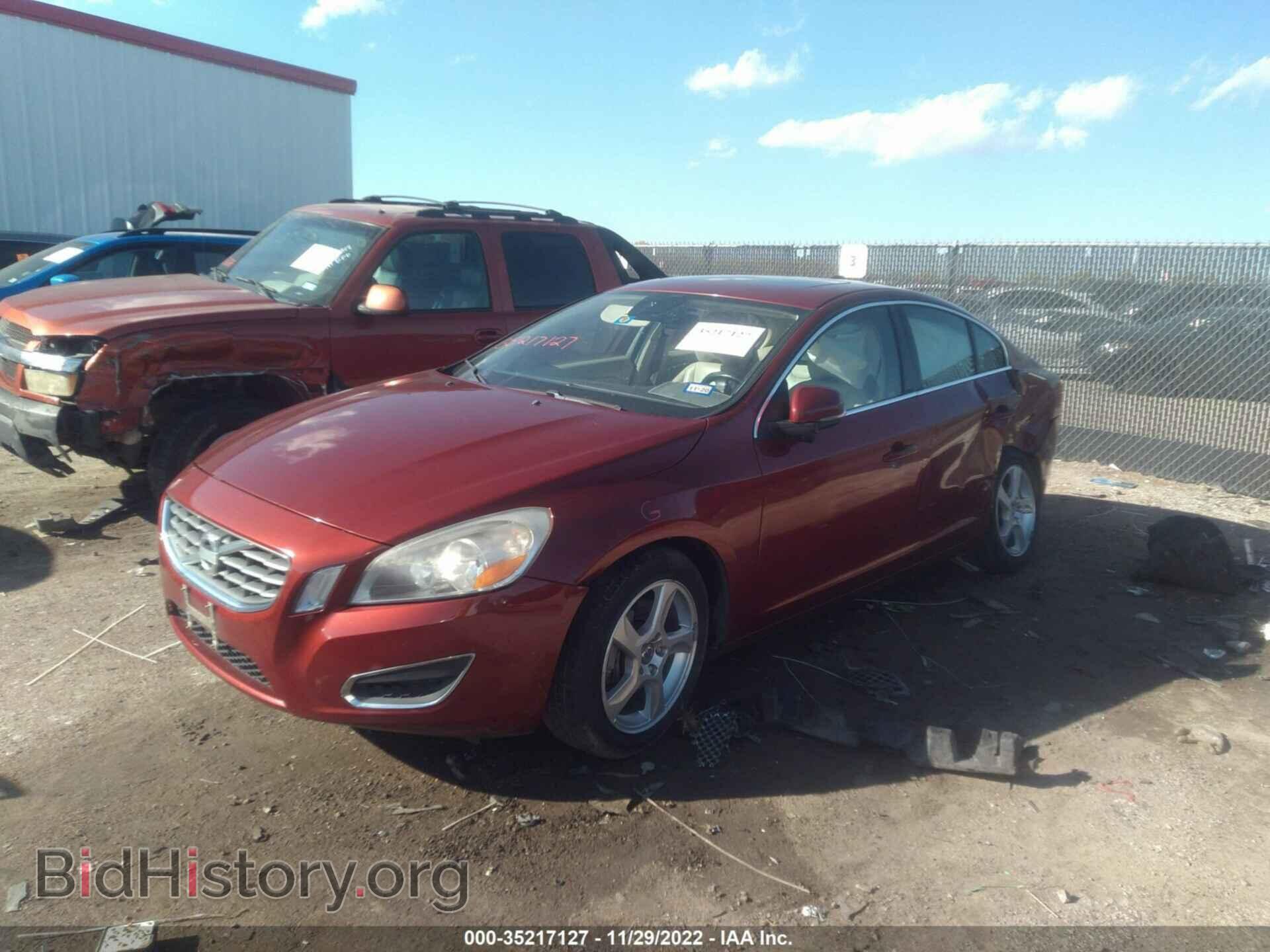 2012 VOLVO S60 - VIN: YV1622FS8C2086220 - Фото 2