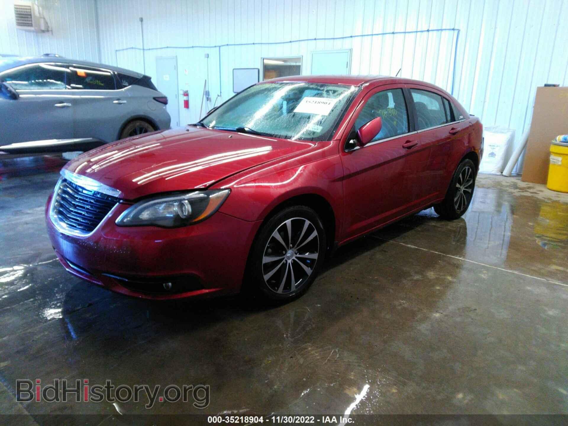 2013 CHRYSLER 200 - VIN: 1C3CCBCG5DN739533 - Фото 2