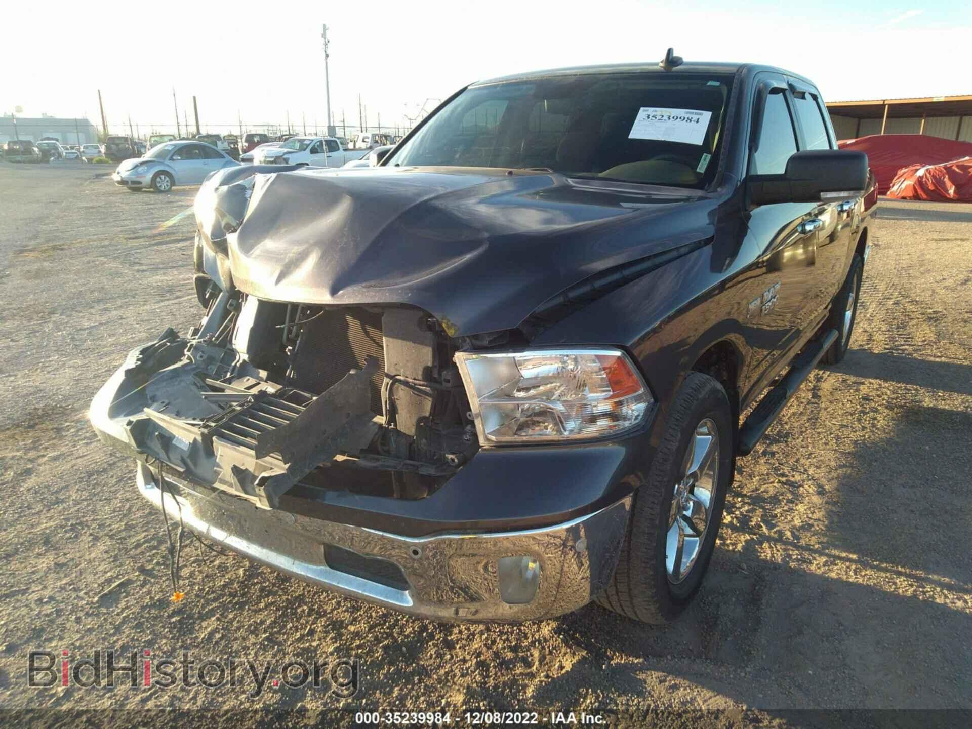 2017 RAM 1500 - VIN: 3C6RR7LT1HG525580 - Фото 2