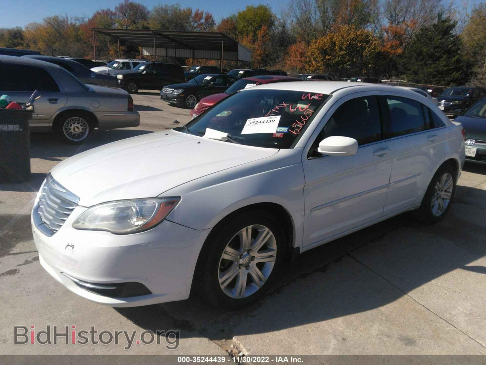 2013 CHRYSLER 200 - VIN: 1C3CCBBB2DN656051 - Photo 2