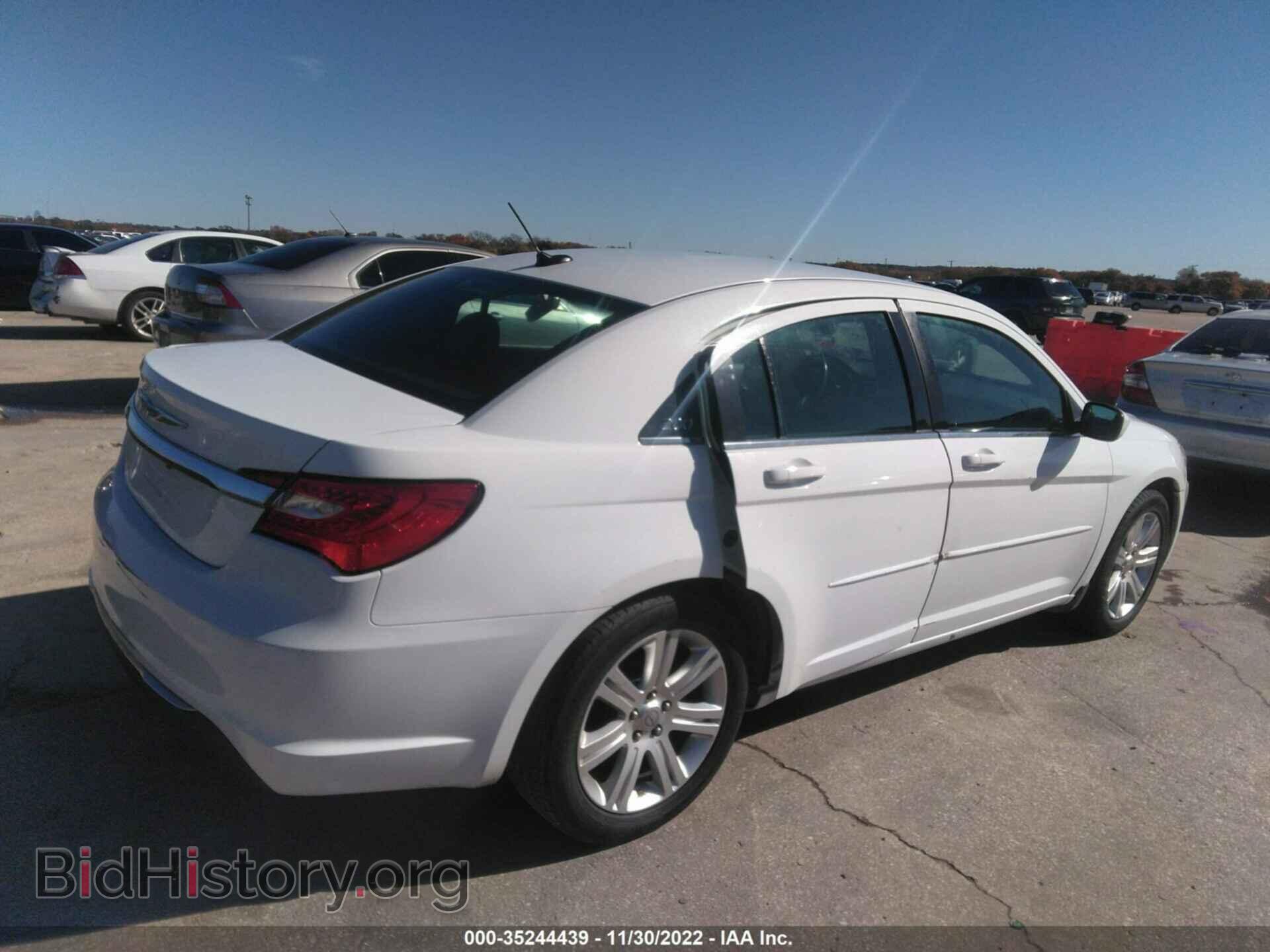 2013 CHRYSLER 200 - VIN: 1C3CCBBB2DN656051 - Photo 4