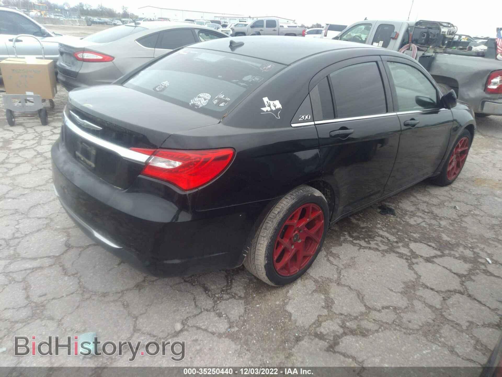 2012 CHRYSLER 200 - VIN: 1C3CCBAB0CN130050 - Фото 4