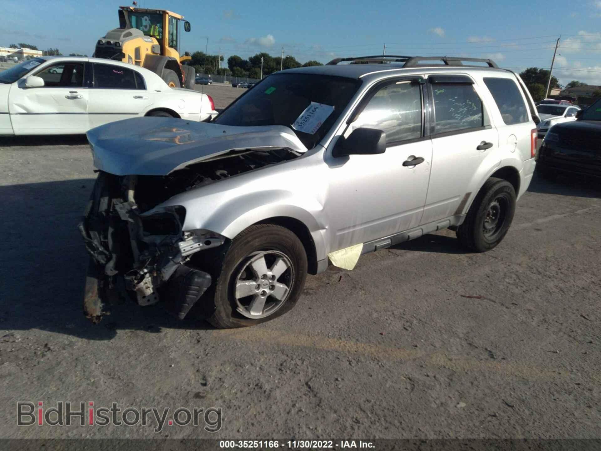2010 FORD ESCAPE - VIN: 1FMCU0C77AKB27436 - Фото 2