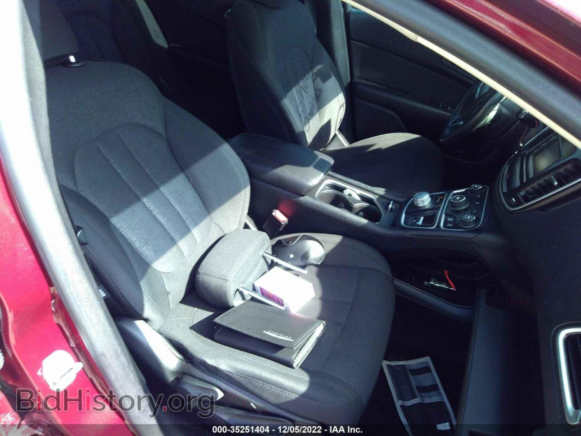 2016 CHRYSLER 200 - VIN: 1C3CCCAB3GN107809 - Фото 5