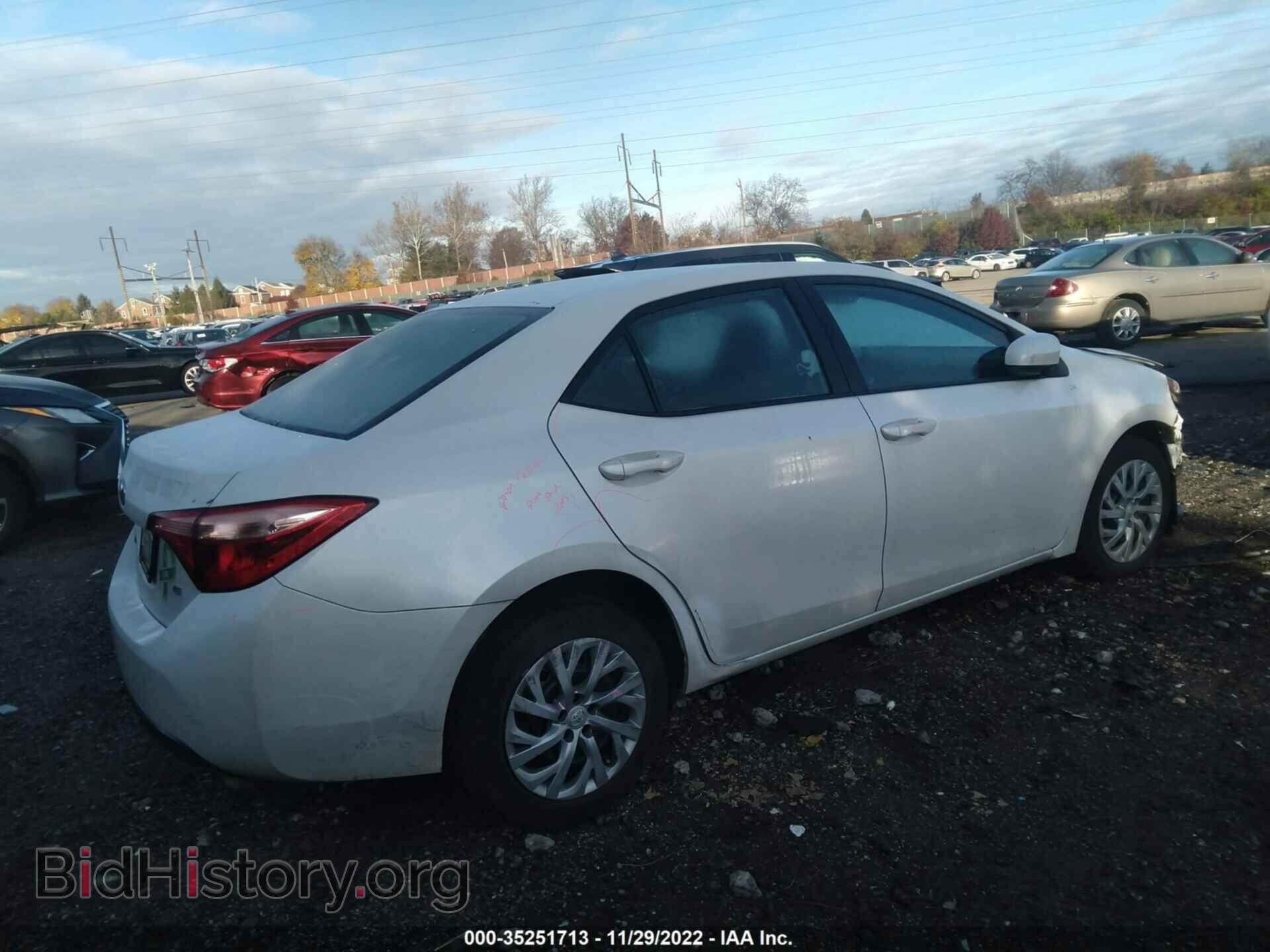 2017 TOYOTA COROLLA - VIN: 5YFBURHE8HP631145 - Фото 4