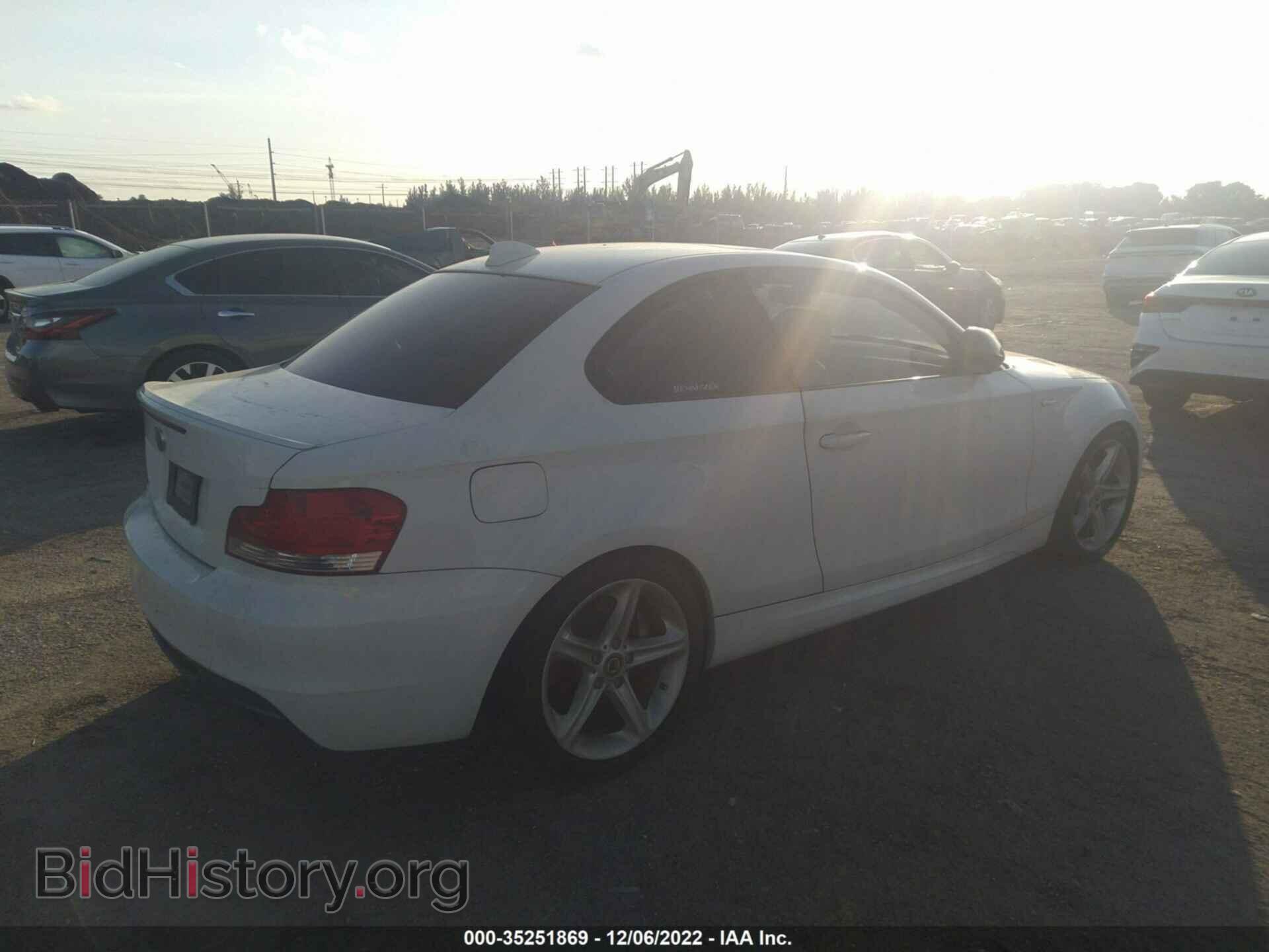 2011 BMW 1 SERIES - VIN: WBAUC9C55BVM09196 - Фото 4