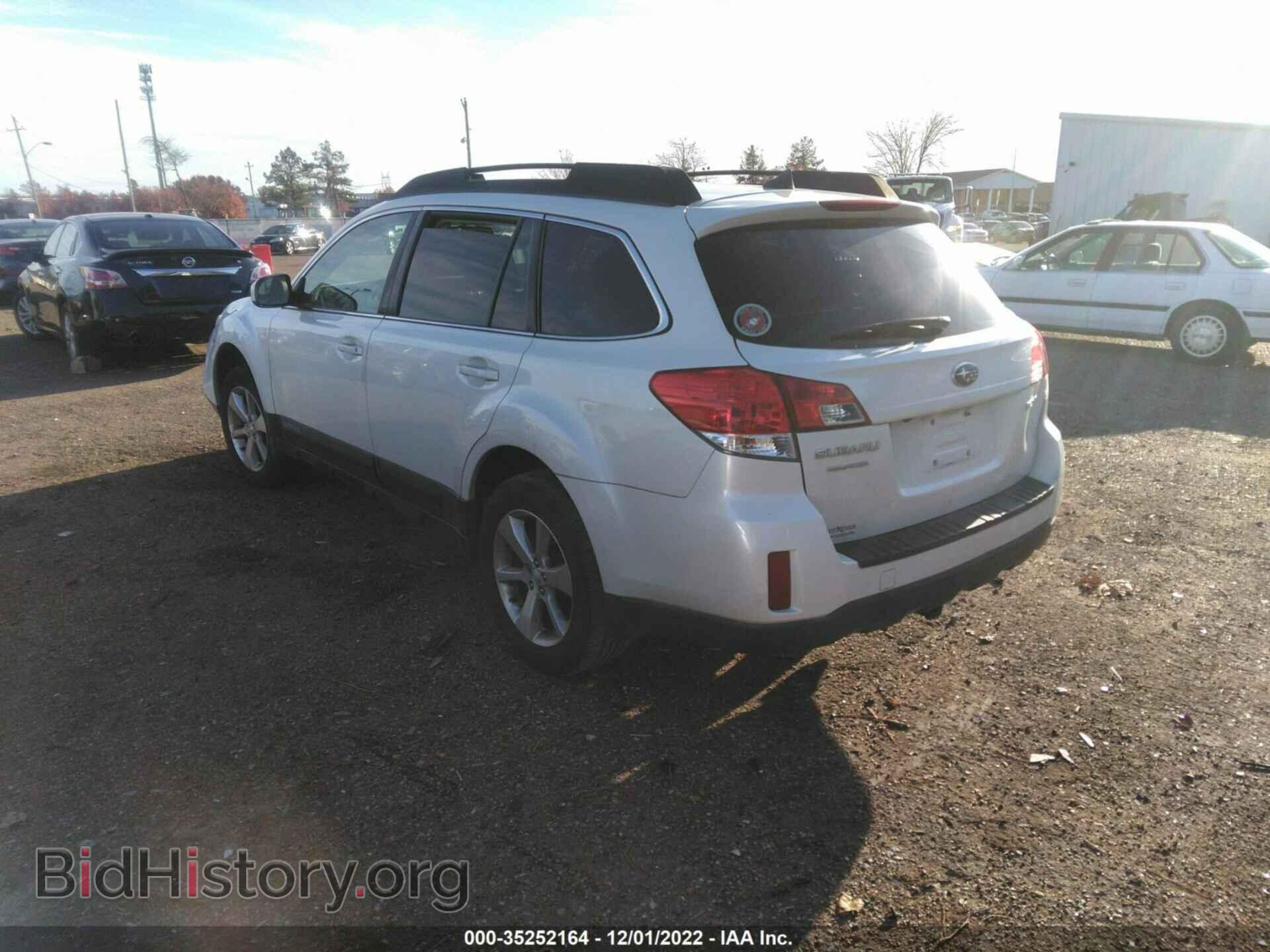 2014 SUBARU OUTBACK - VIN: 4S4BRCLC2E3302526 - Фото 3