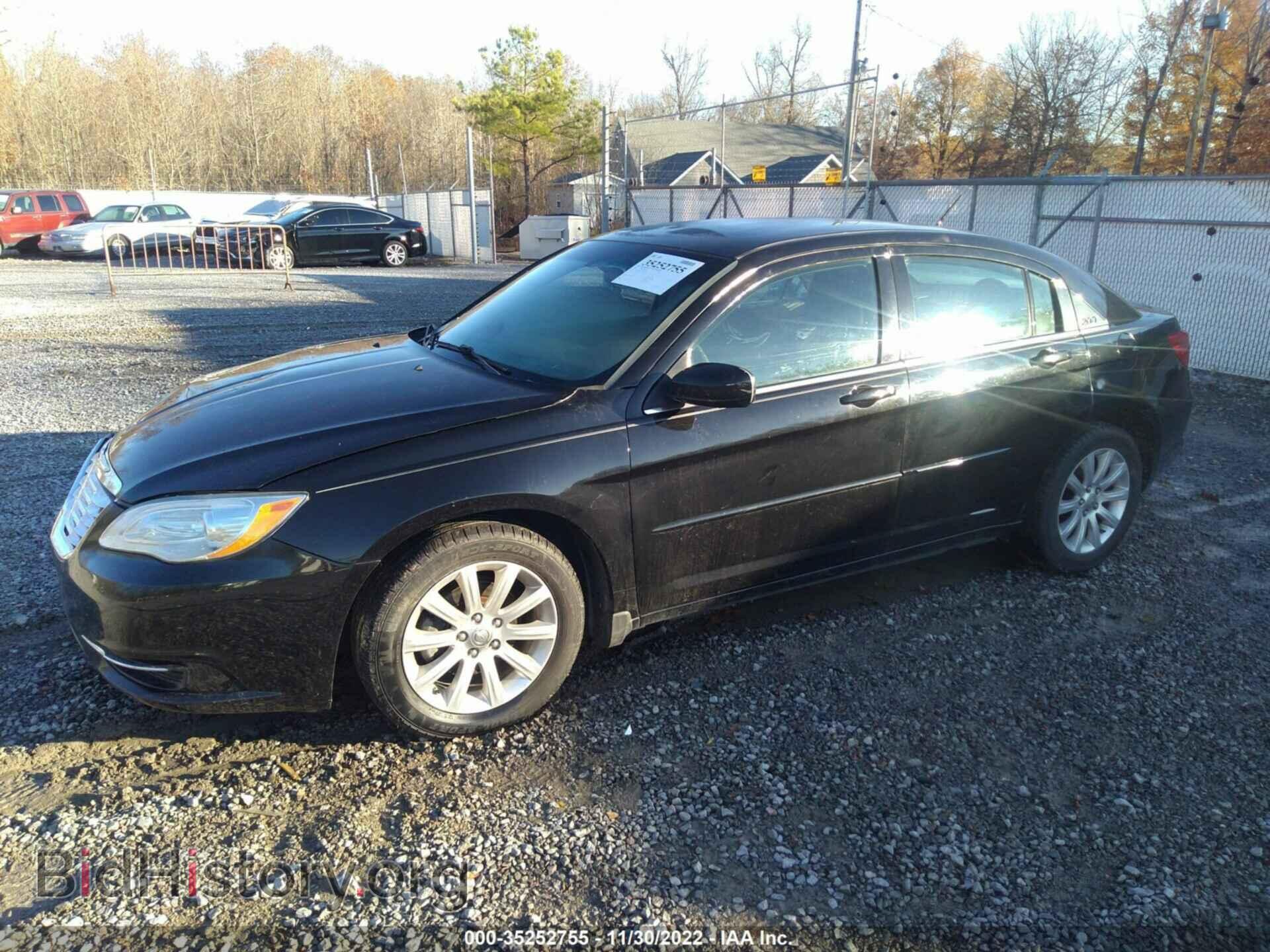 2013 CHRYSLER 200 - VIN: 1C3CCBBB6DN588773 - Фото 2